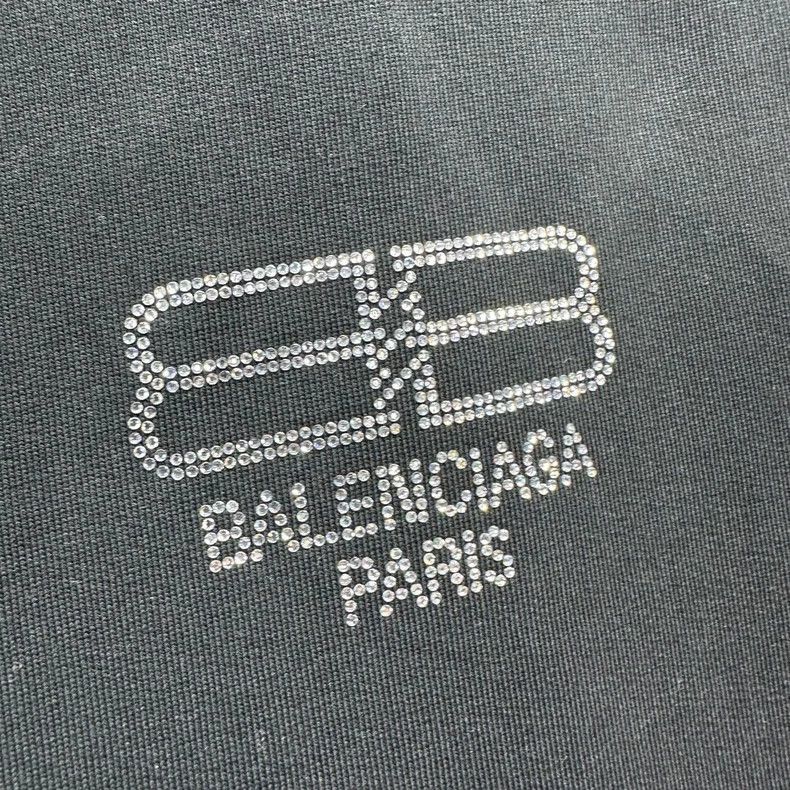 Balenciaga Balenciaga Lock扣 Full Diamond Logo Black Hoodie Size/S Size US S / EU 44-46 / 1 - 6 Thumbnail