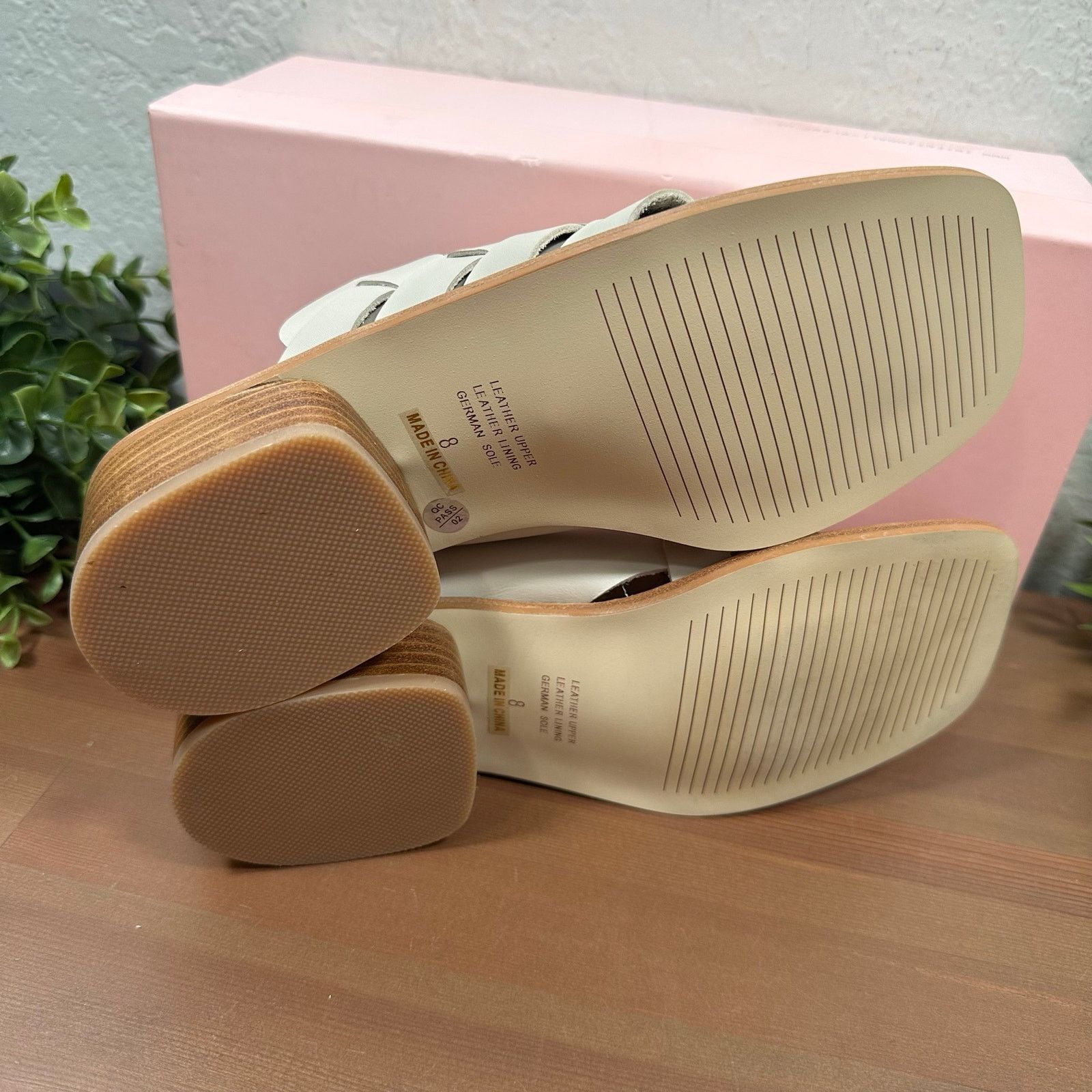 INTENTIONALLY BLANK INTENTIONALLY BLANK Kelly Woven Leather Sandals Cream Size 8 Size US 8 / IT 38 - 10 Thumbnail