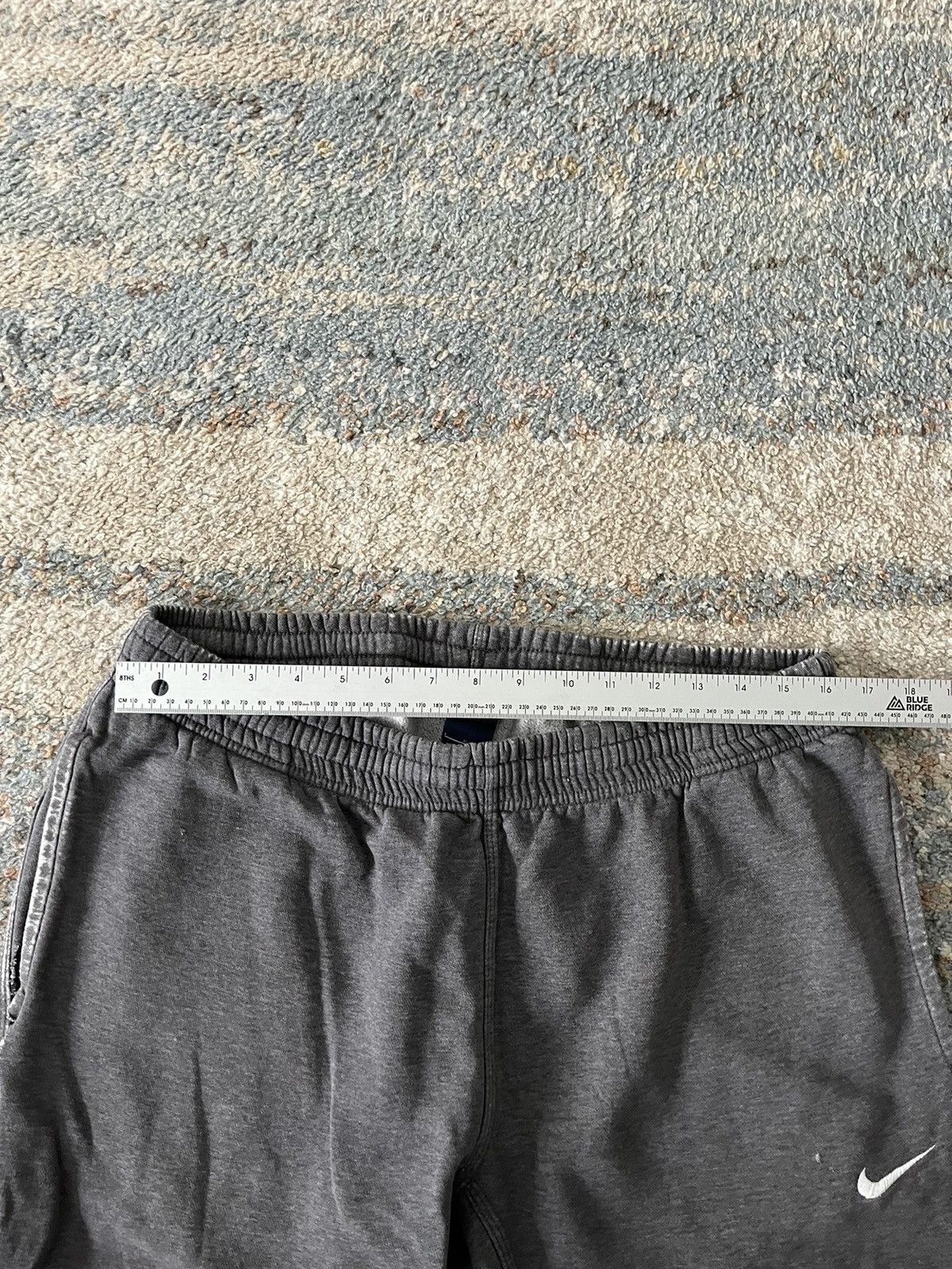 Nike × Vintage VTG Y2K Nike Sweatpants Grey Faded L Distressed Size US 32 / EU 48 - 6 Thumbnail
