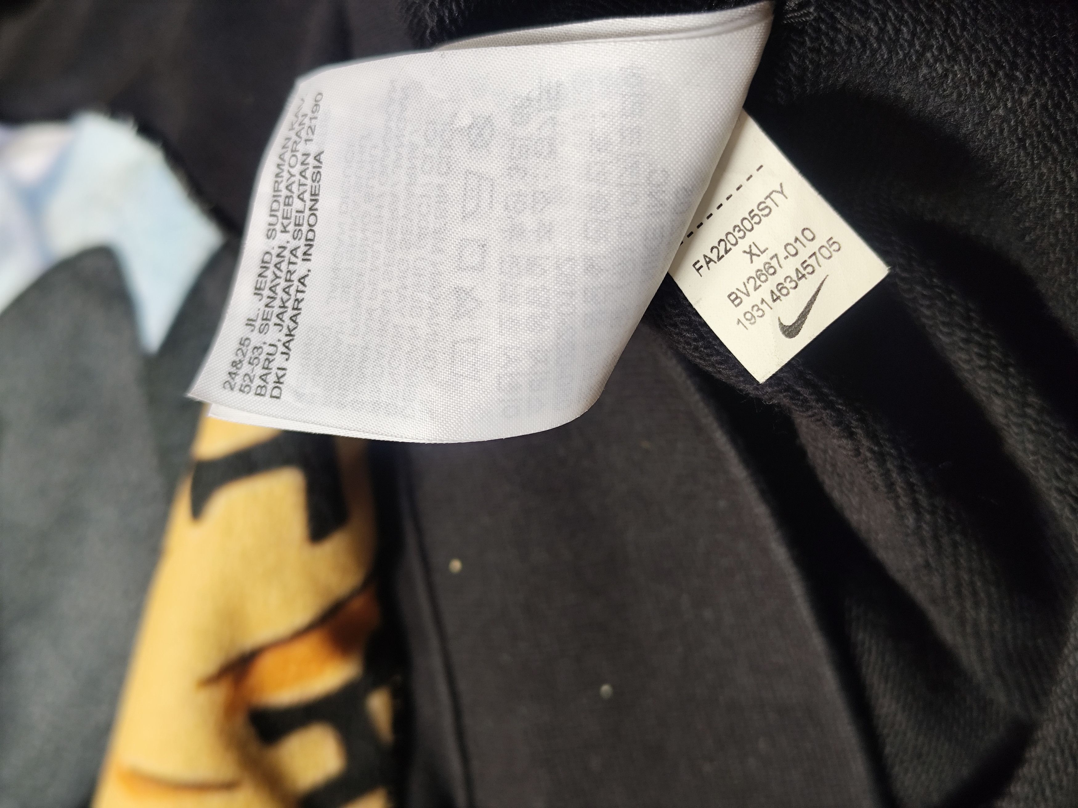 Anime One Piece : Trafalgar D. Water Law x Nike Sweatshirt Size US XL / EU 56 / 4 - 10 Thumbnail