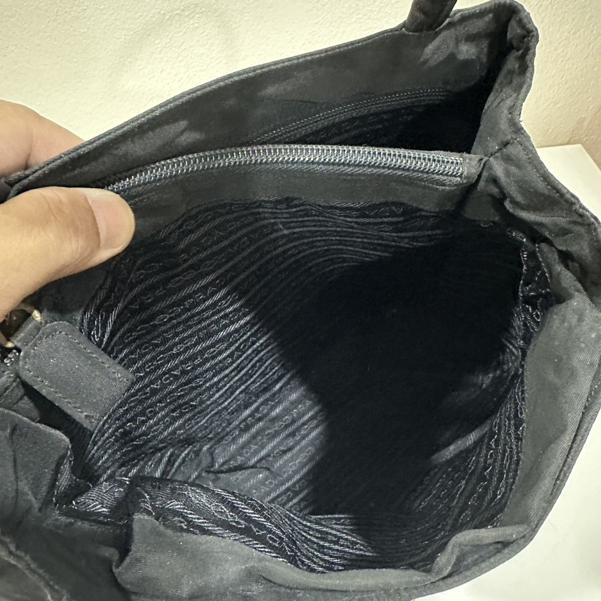 Prada AUTHENTIC PRADA TESSUTO NYLON EVENING BAG Size ONE SIZE - 11 Thumbnail