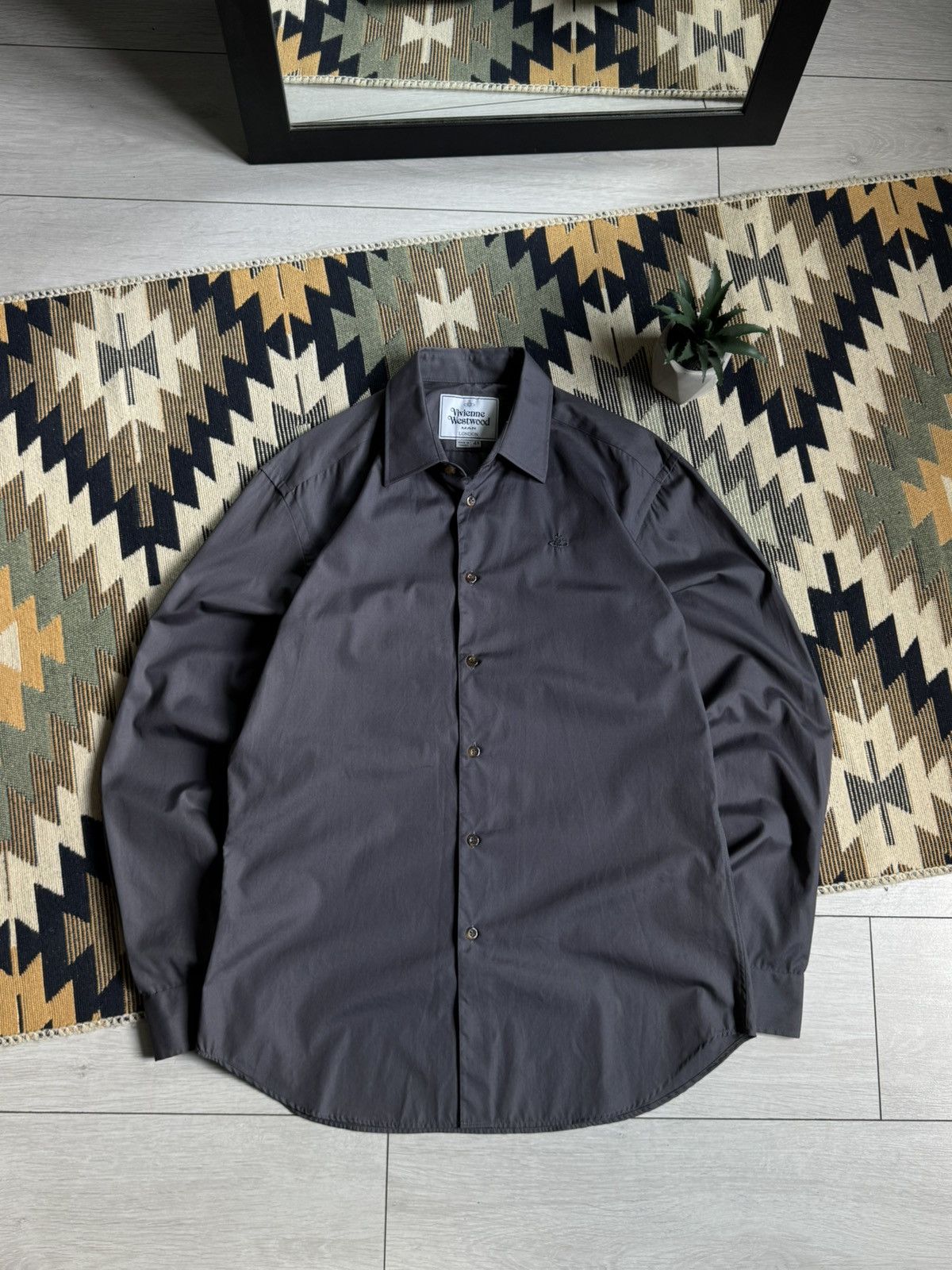 Vivienne Westwood Rare❗️Vivienne Westwood Gray Logo Button Up Shirt Size US M / EU 48-50 / 2 - 1 Thumbnail