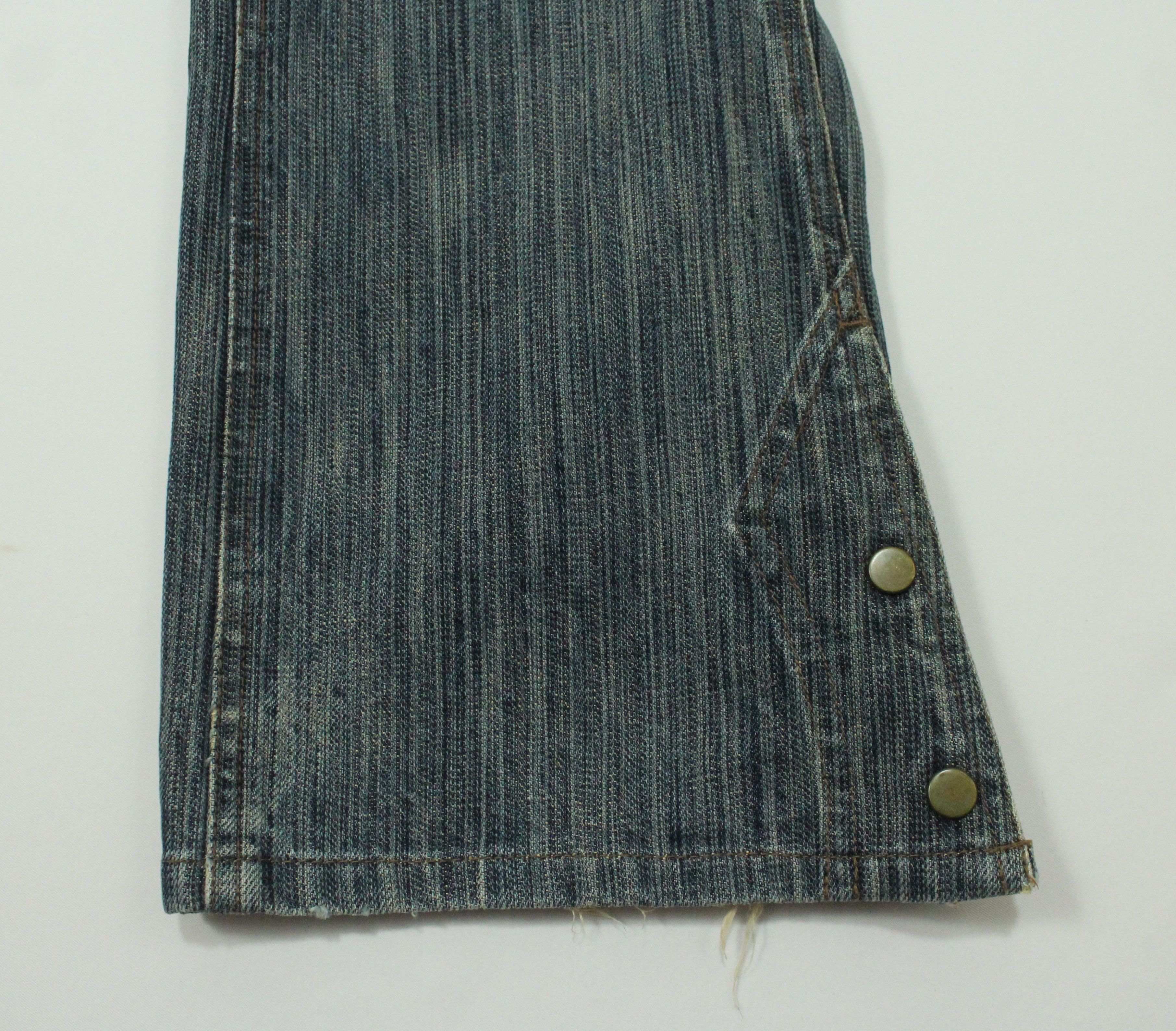 Japanese Brand Open Leg Button NICOLE CLUB FOR MEN Denim Pocket Button Size US 32 / EU 48 - 16 Thumbnail