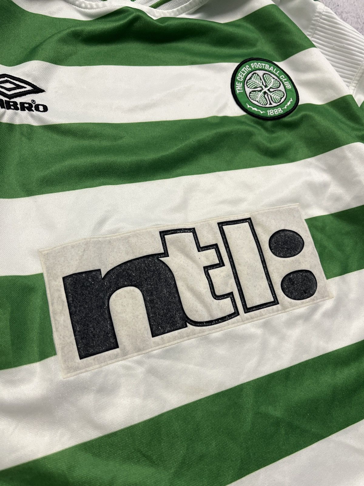 Umbro Vintage Umbro Celtic 1999/01 Home Soccer Jersey Long Sleeve Size US M / EU 48-50 / 2 - 6 Thumbnail