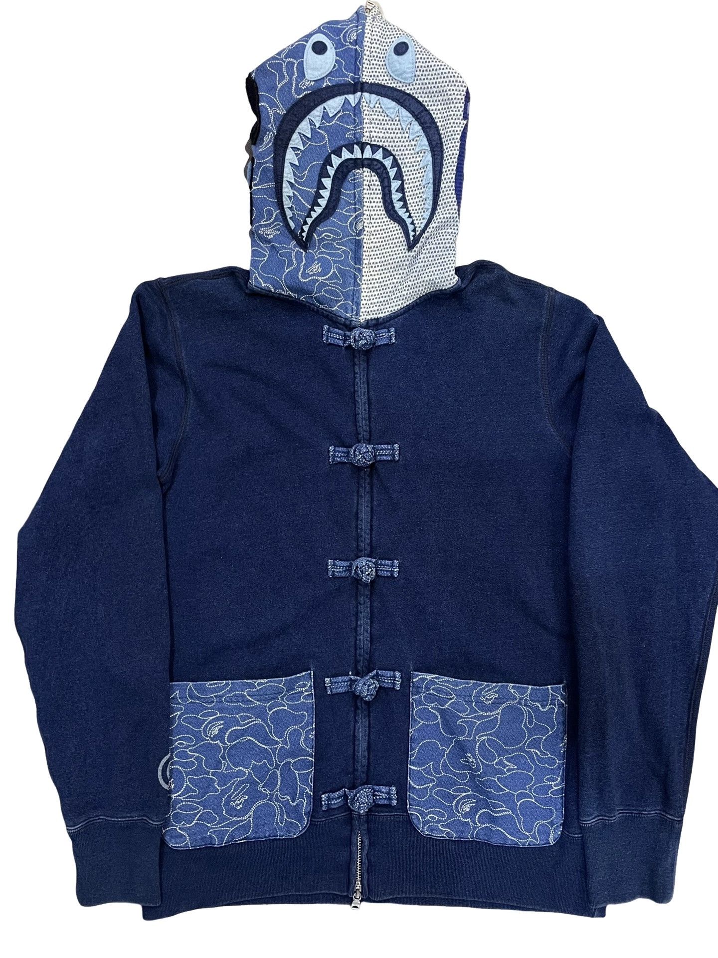 Bape A BATHING APE Shark Tang Style Hoodie Size L Size US L / EU 52-54 / 3 - 1 Thumbnail