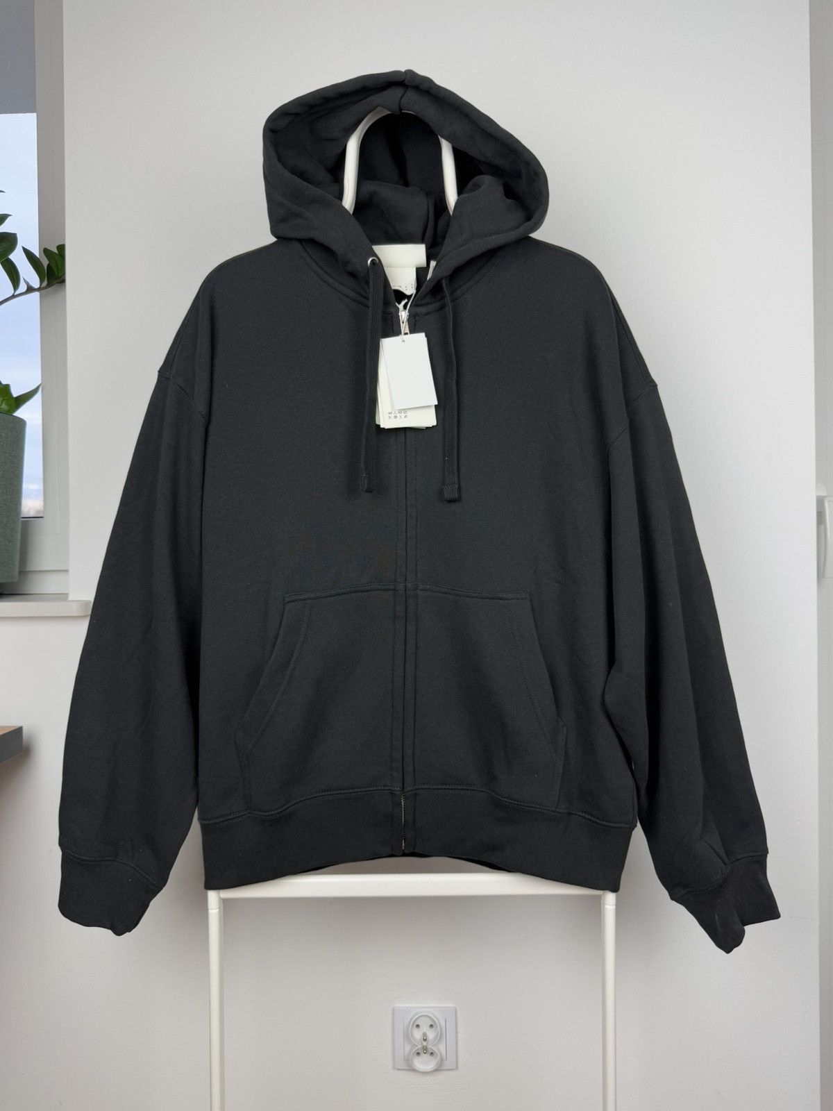 H&M H&M Baggy Hoodie New - Size M Size US S / EU 44-46 / 1 - 1 Thumbnail