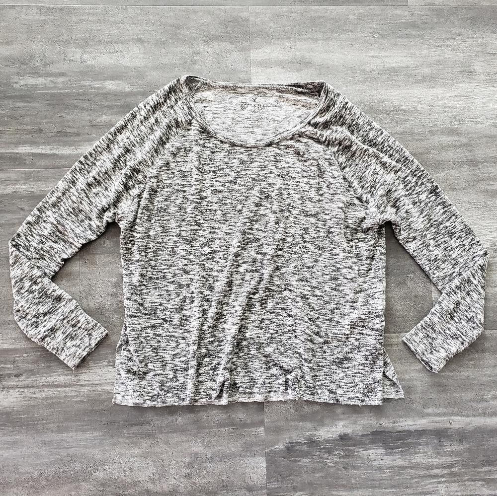 Designer Grey Black Heathered AEO Sweater Long Sleeve Size M / US 6-8 / IT 42-44 - 1 Thumbnail