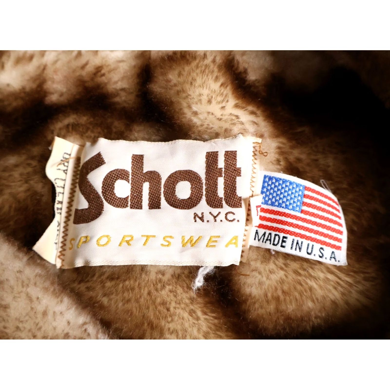 Schott VINTAGE Schott NYC Vest Men’s Large Dark Blue Faux Fur Lined Snap Button VTG Shirt Category: Vest Ladies? Size US L / EU 52-54 / 3 - 3 Thumbnail