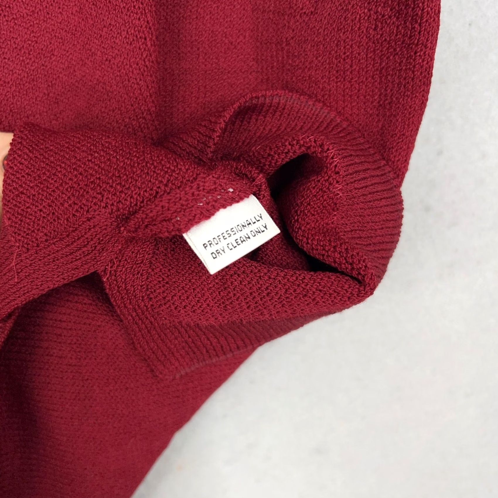 St. John St John Sweater Tank Womens Medium Red Santana Knit Minimal Capsule Luxe USA Size M / US 6-8 / IT 42-44 - 6 Thumbnail