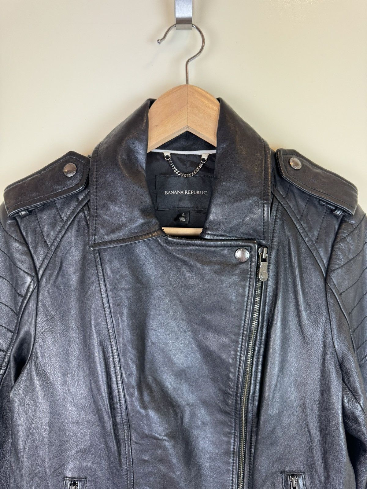 Banana Republic Leather biker moto motorcycle jacket quilted sleeves S Size S / US 4 / IT 40 - 6 Thumbnail