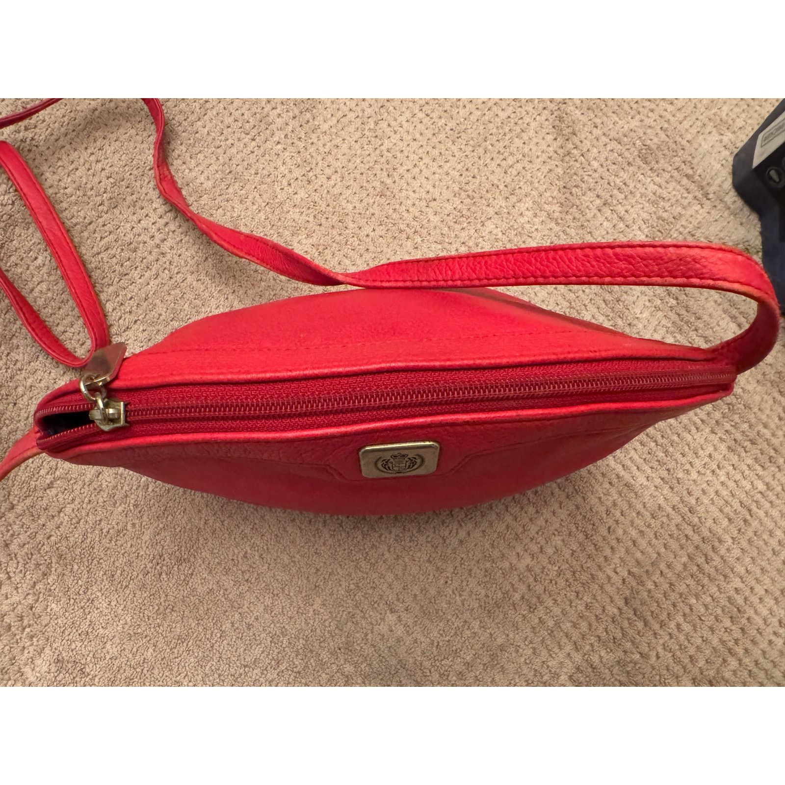 Liz Claiborne Vintage Liz Claiborne Crossbody Red Pebble Leather Handbag Size ONE SIZE - 3 Thumbnail