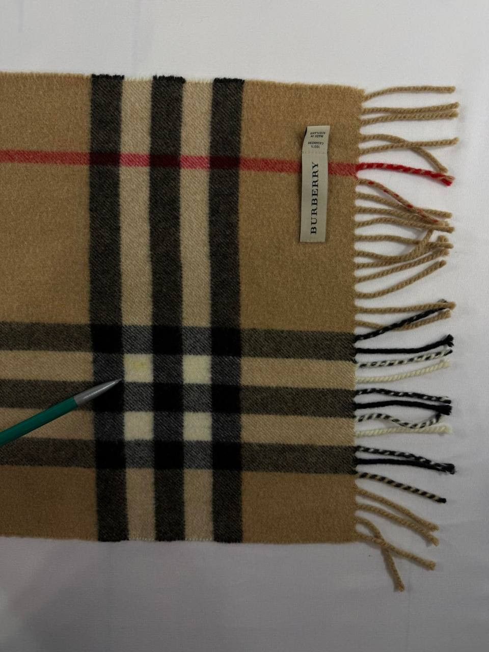 Burberry Burberry Classic Check Cashmere Scarf 'Archive Beige' 168x30 Size ONE SIZE - 9 Thumbnail
