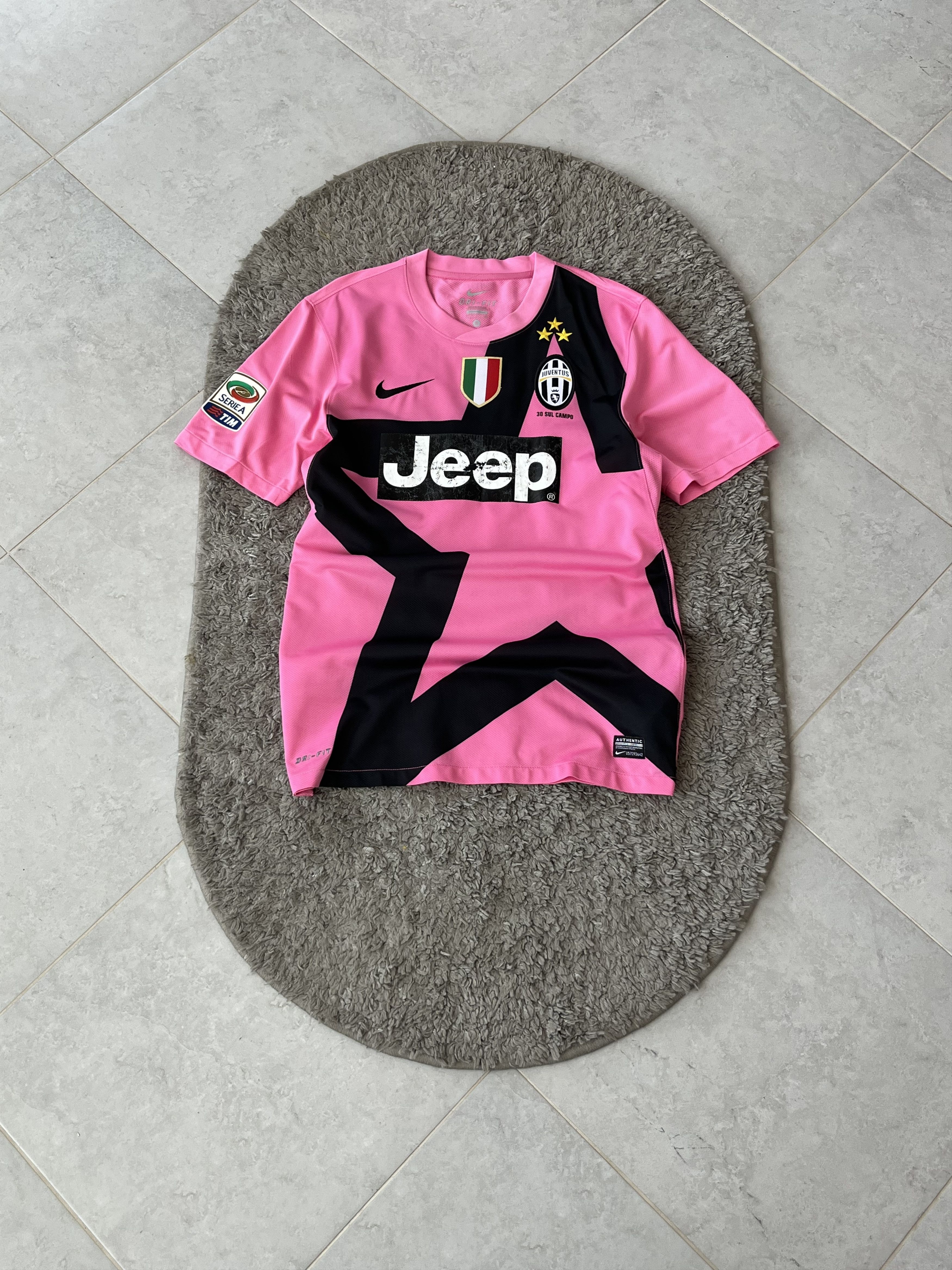 Nike NIKE x JUVENTUS 2012/13 Seria A Vintage Jersey PIRLO 21 Size US S / EU 44-46 / 1 - 1 Thumbnail