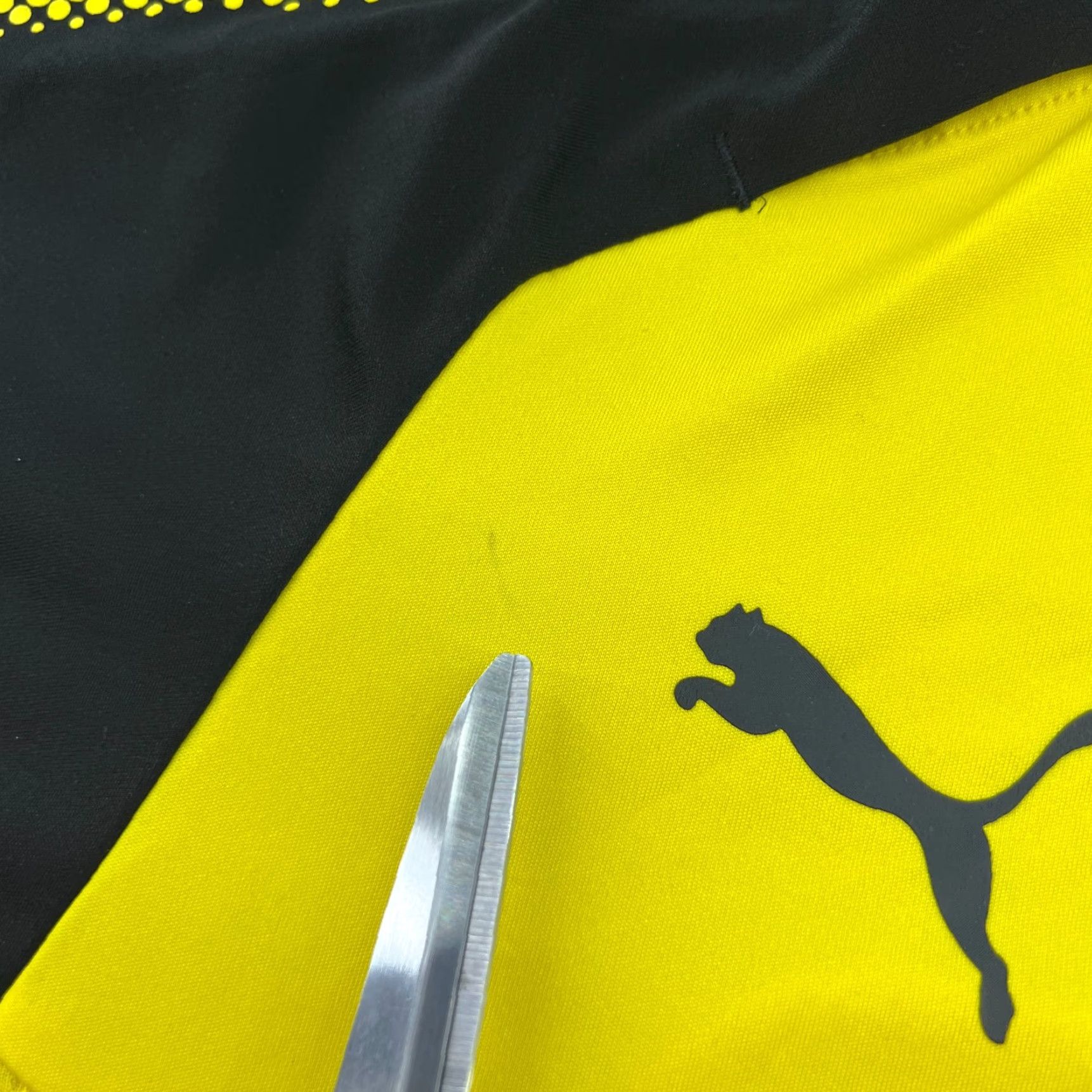 Puma PUMA Borussia Dortmund 2017 2018 Training Football Jersey Mens Medium Adult Short Sleeve Multicolor Polyester Nike Size US L / EU 52-54 / 3 - 6 Thumbnail