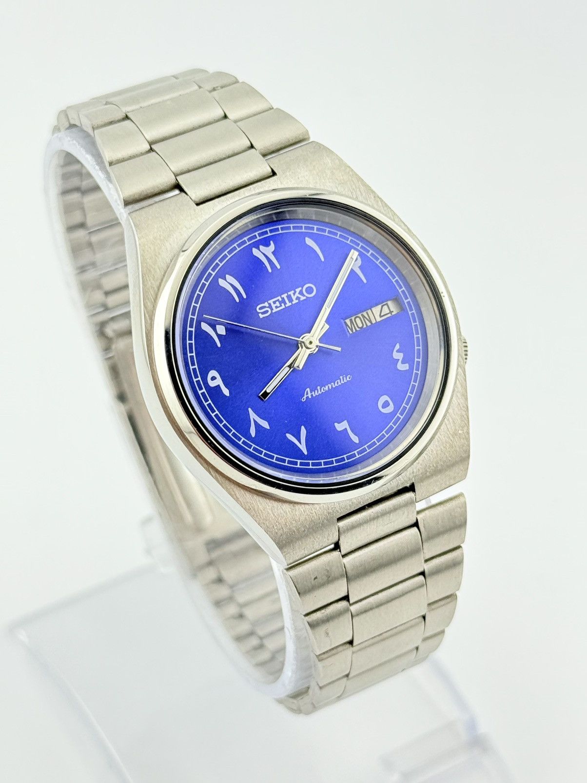 Seiko Seiko 5 Automatic Men’s Watch Navy Blue Dial Day Date Watch Size 36 - 2 Thumbnail