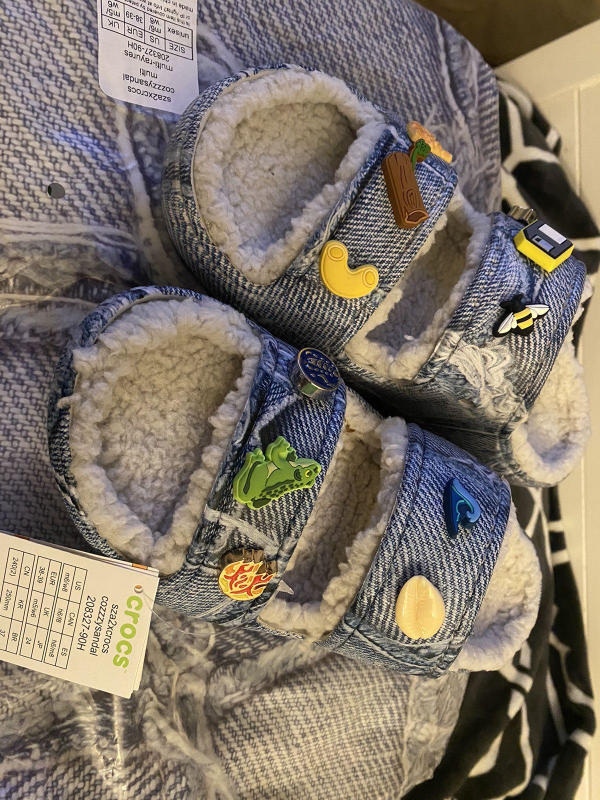 Crocs SZA x Crocs Cozzzy Denim Sandals Size US 8 / IT 38 - 3 Thumbnail