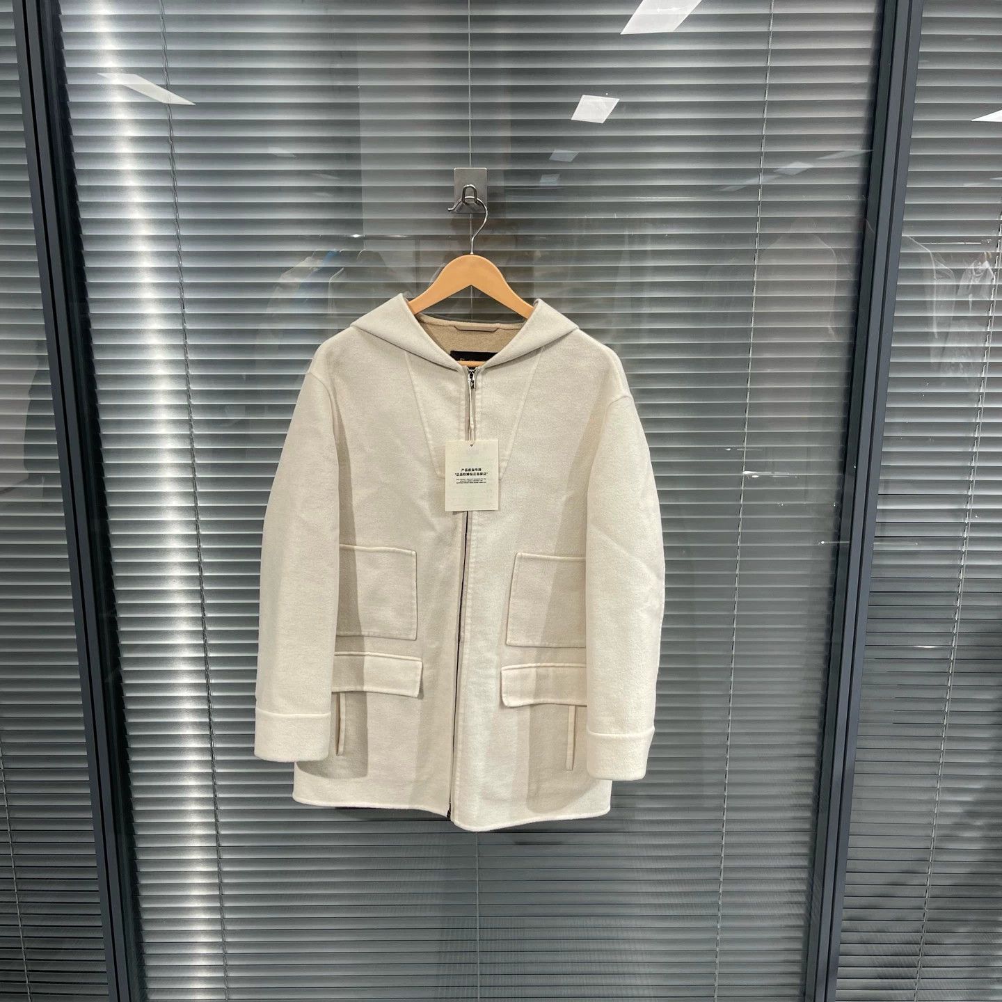 Loro Piana Loro Piana Engraved Zipper Cashmere Coat 44 99 New Size US S / EU 44-46 / 1 - 1 Thumbnail