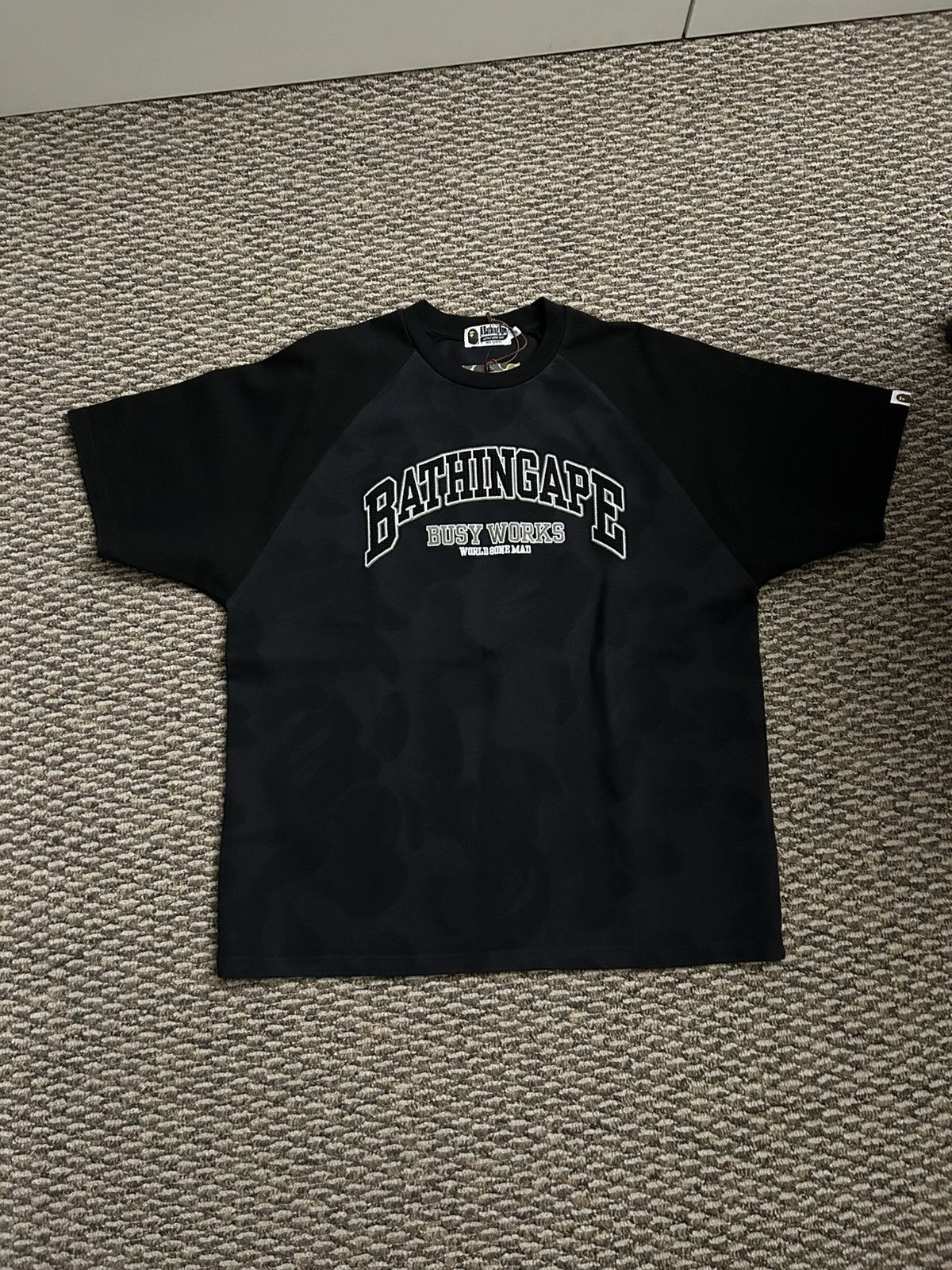 Bape BAPE thick T-shirt Size US L / EU 52-54 / 3 - 1 Thumbnail