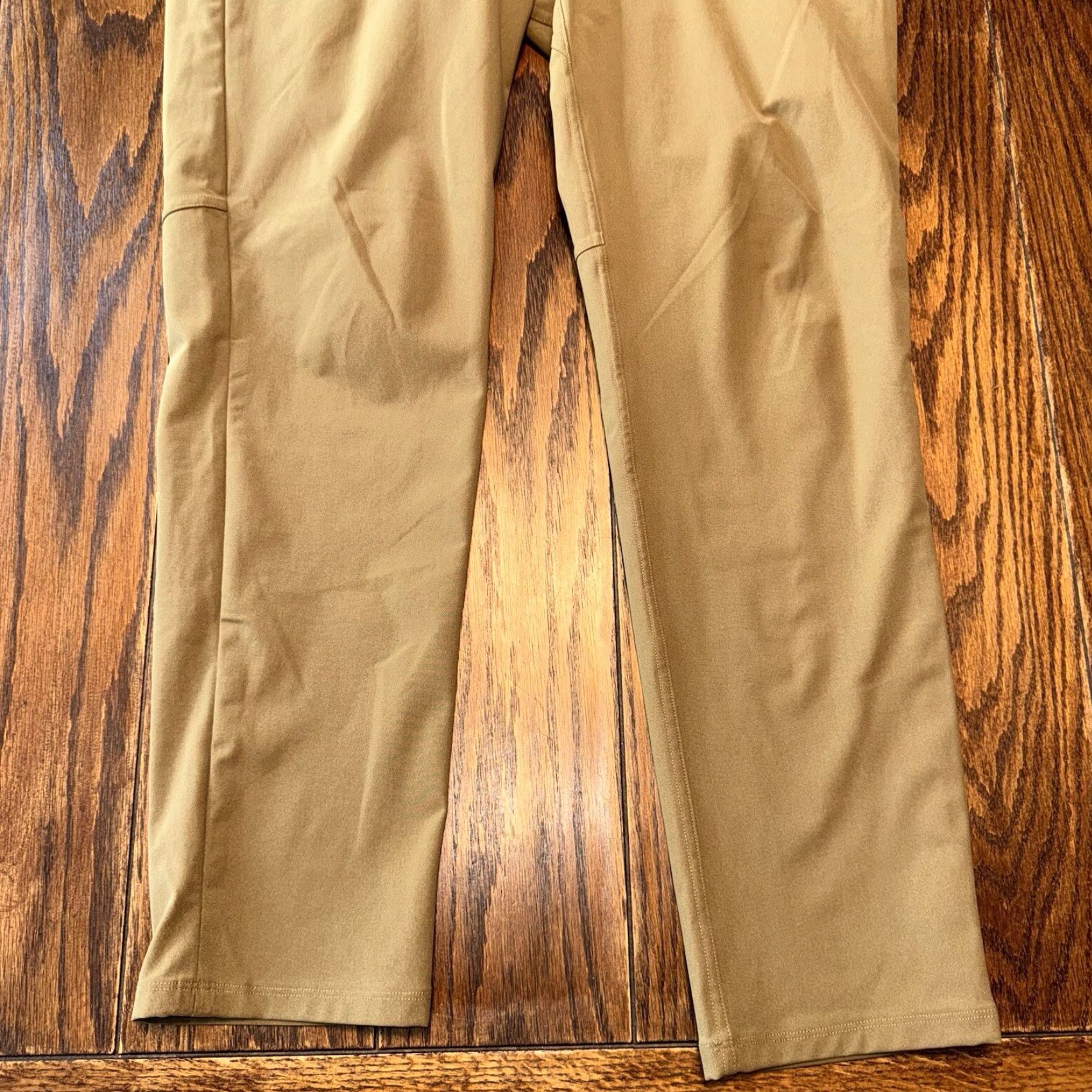 Lululemon Lululemon Men’s Brown Pants Size 34x31 With Stretch Zip Pocket Size US 33 - 2 Thumbnail