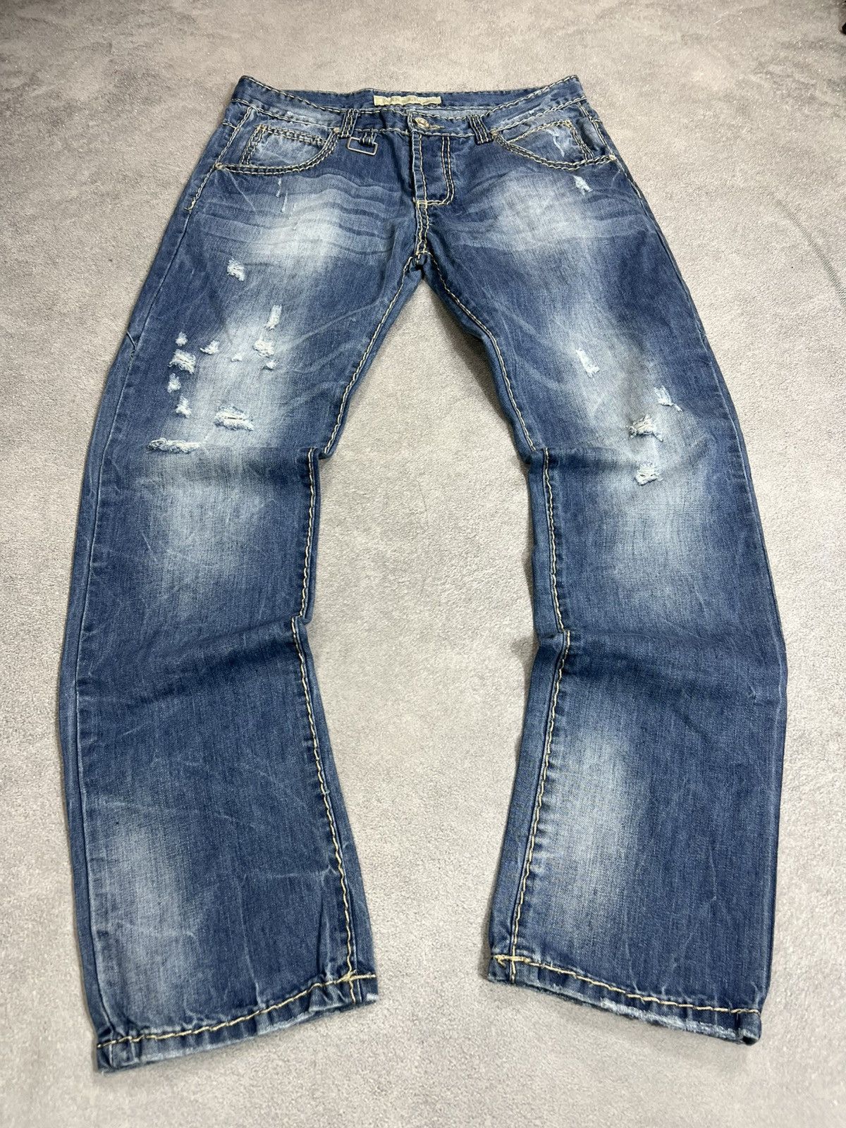 True Religion VTG True Religion Type! Balenci Distressed Washed Y2K Jeans Size US 32 / EU 48 - 1 Thumbnail