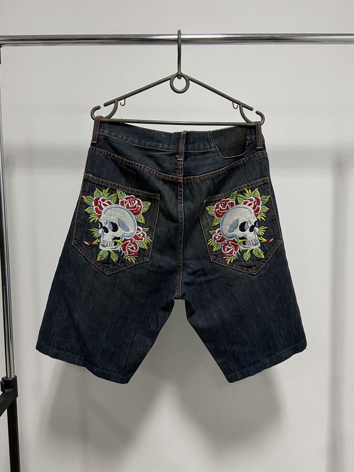 Ed Hardy × Vintage Ed Hardy shorts Vintage pocket skull 💀 roses 🌹 logo Size US 32 / EU 48 - 1 Thumbnail