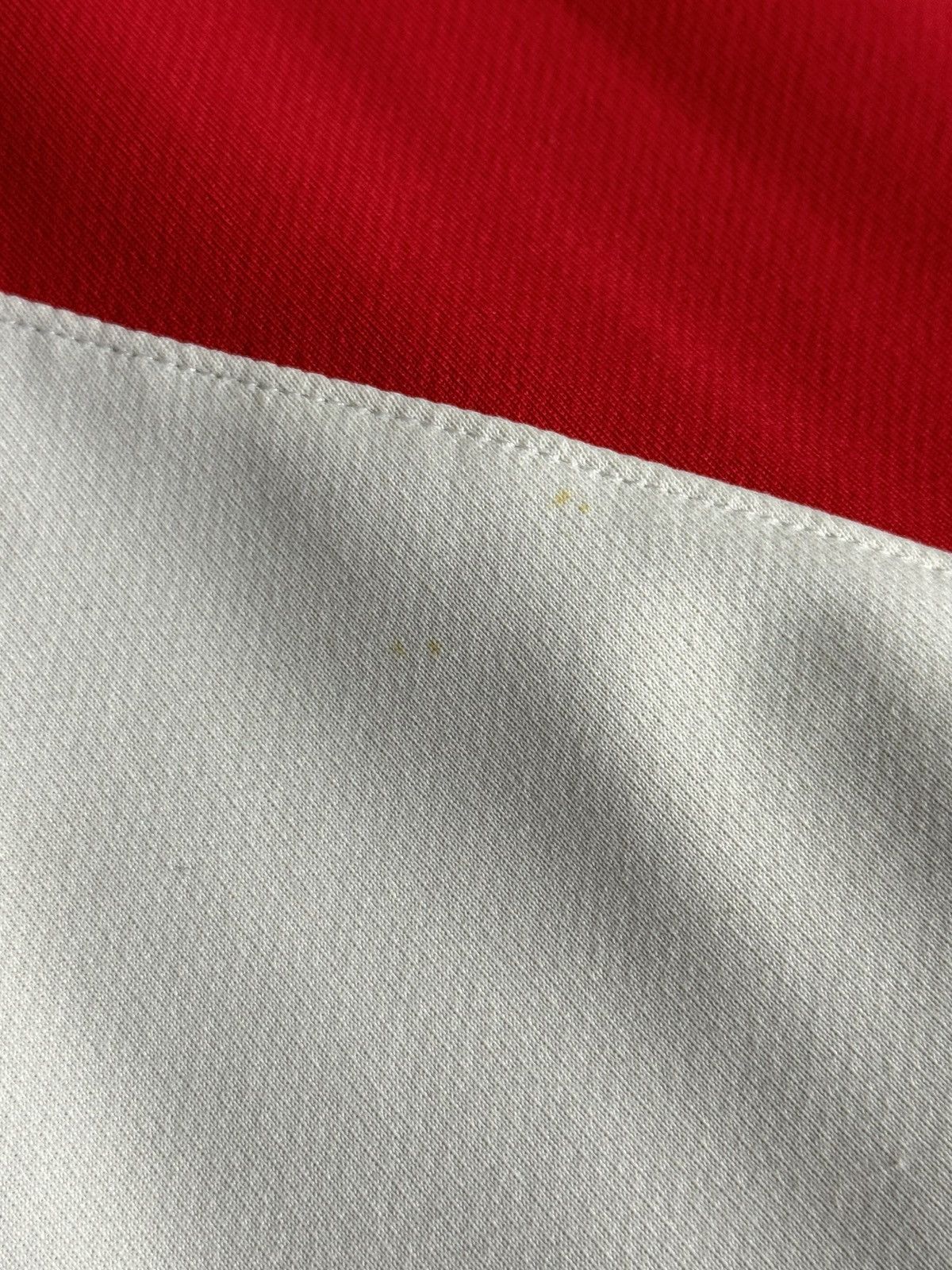 Umbro Southampton 10/11 Home Football Jersey Size US XL / EU 56 / 4 - 11 Thumbnail