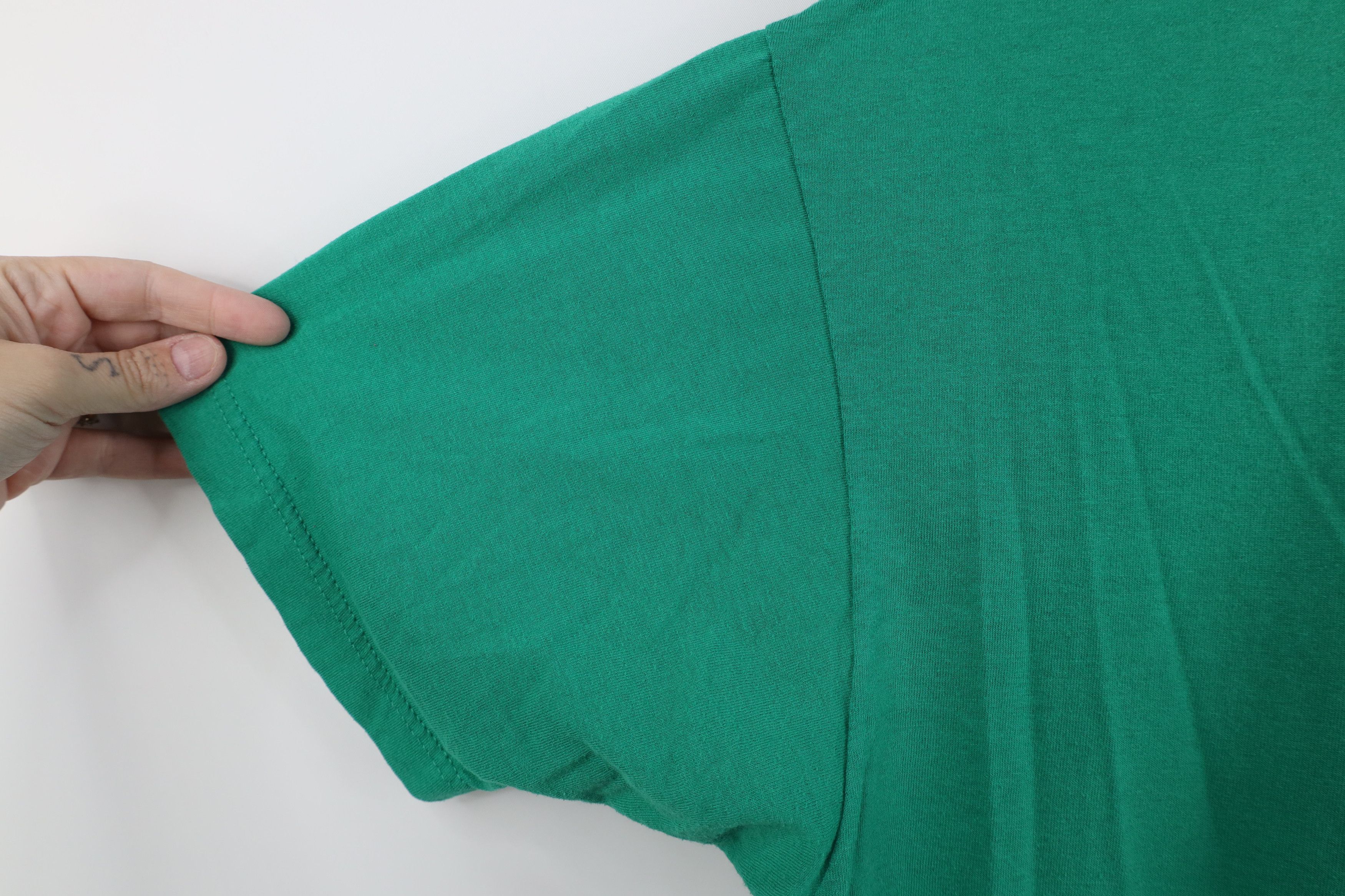 Vintage Vintage 90s Streetwear Short Sleeve Pocket T-Shirt Kelly Size US XL / EU 56 / 4 - 6 Thumbnail
