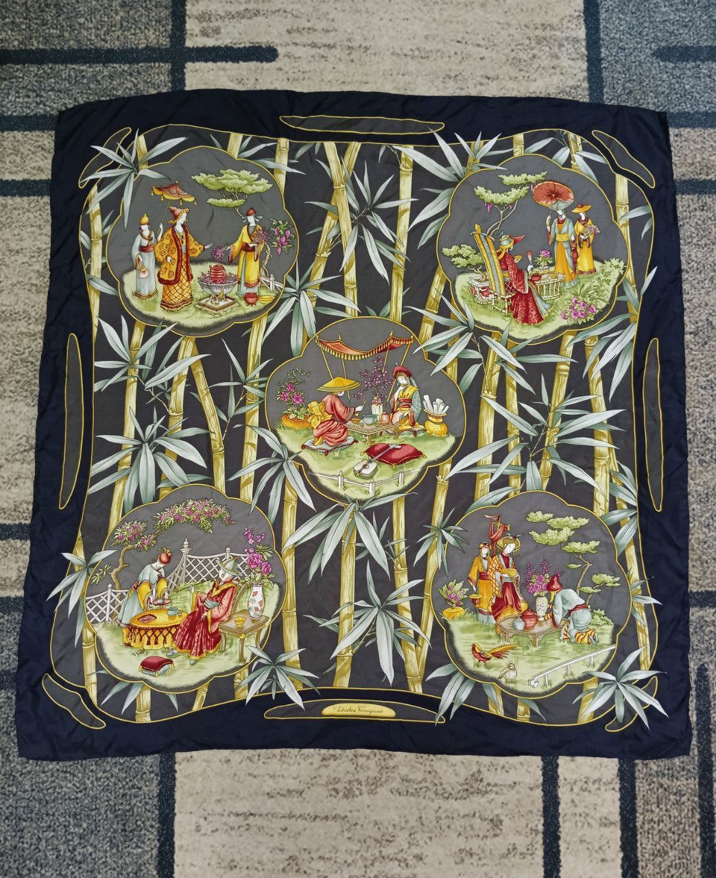 Salvatore Ferragamo × SikSilk SALVATORE FARRAGAMO SILK FULLPRINT SCARVES Size ONE SIZE - 2 Thumbnail