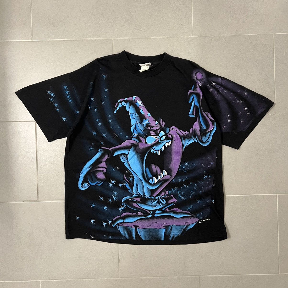 Vintage Mint Vintage Tasmanian Devil Taz Wizard AOP 1996 Tee Rare Size US XL / EU 56 / 4 - 1 Thumbnail
