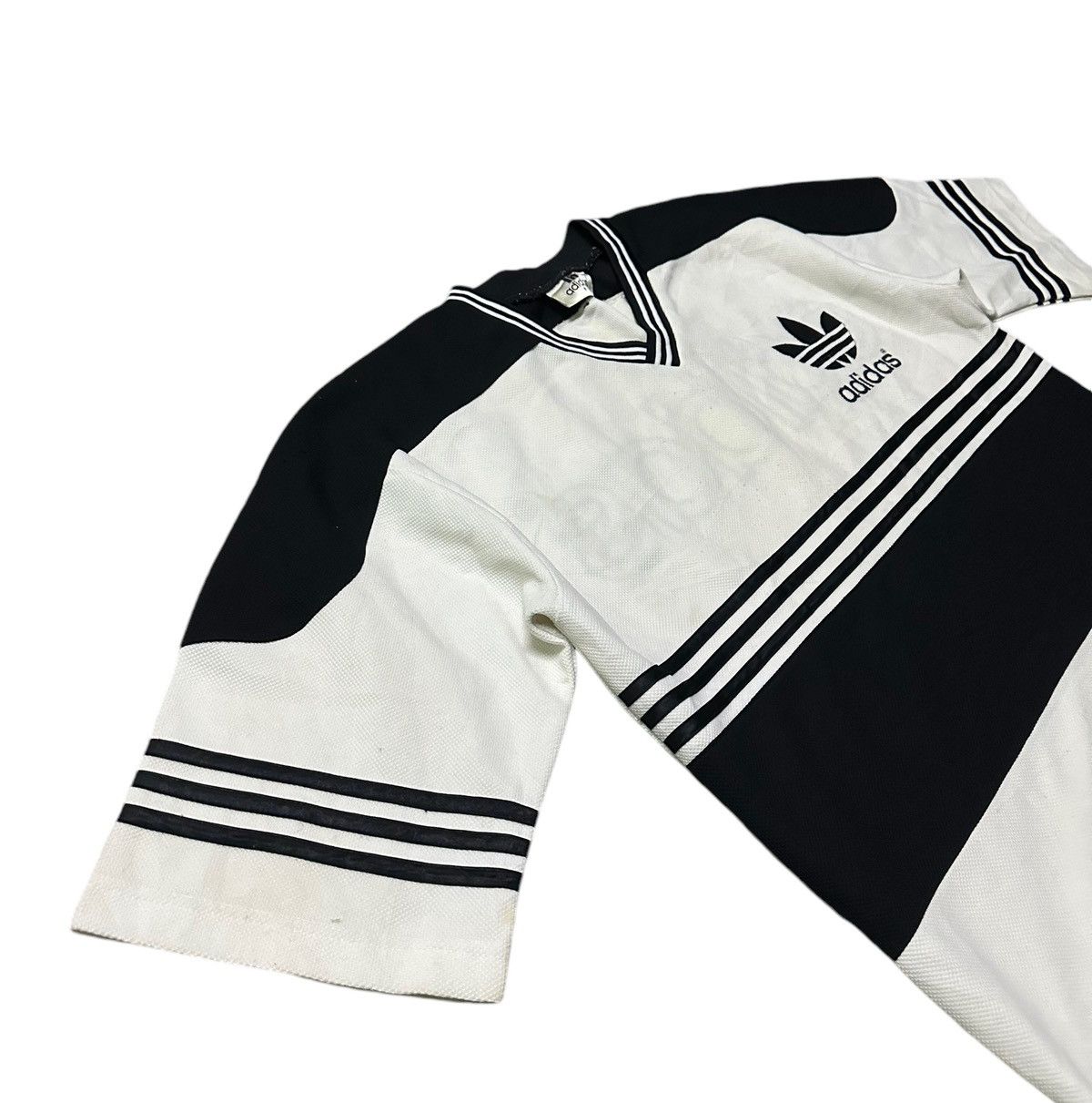 Vintage Vintage 90s Adidas big logo rap tee Size US M / EU 48-50 / 2 - 5 Thumbnail