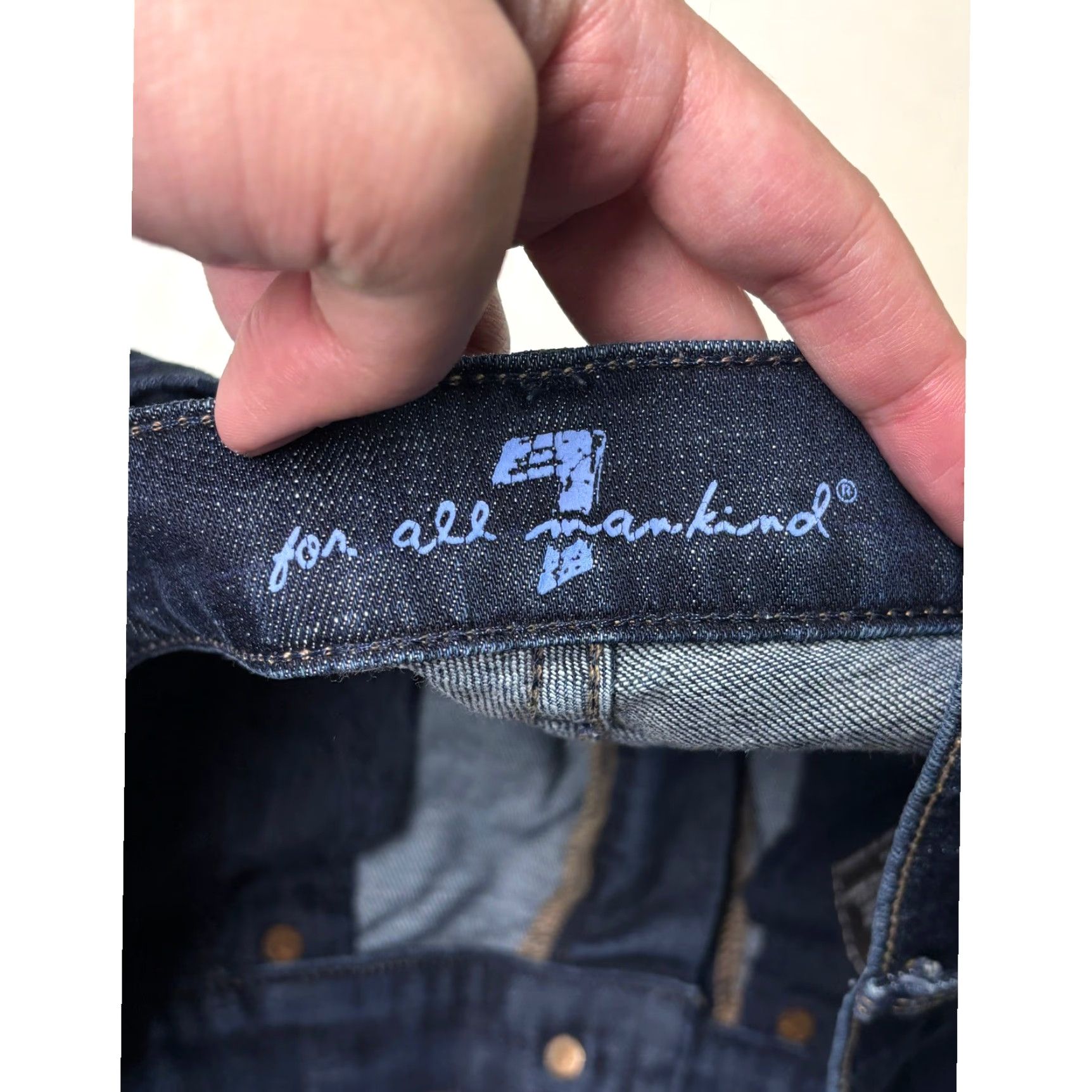 7 For All Mankind 7 For All Mankind Jeans Women Size 28X28 Dark Wash Straight Leg Denim Cotton Spandex Zip Button 5-Pocket Classic Fit Womens Size 28" / US 6 / IT 42 - 5 Thumbnail