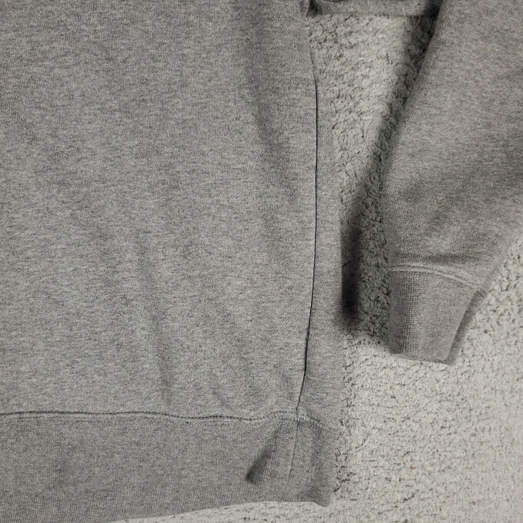 Nike Nike Sweatshirt Women’s Medium Gray Dri-Fit Swoosh Pullover Crew Neck Long Sleeve Logo Knit All Seasons Activewear Size L / US 10 / IT 46 - 4 Thumbnail