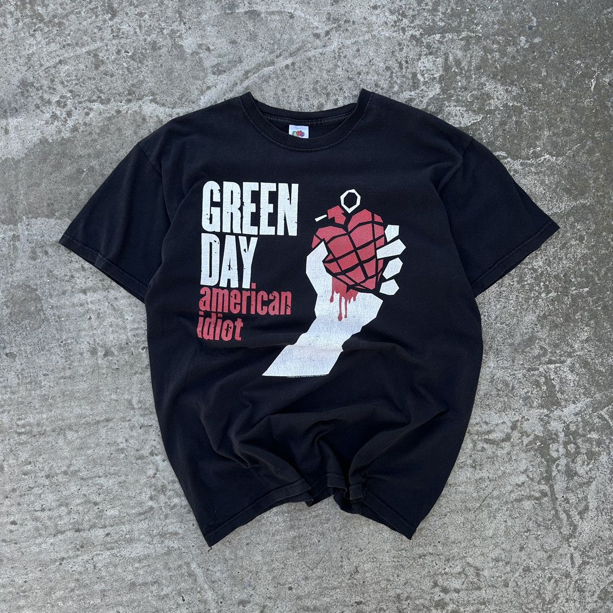 Band Tees × Vintage Vintage T-shirts Green Day Big Logo American Idiot Y2K Rock Size US L / EU 52-54 / 3 - 1 Thumbnail