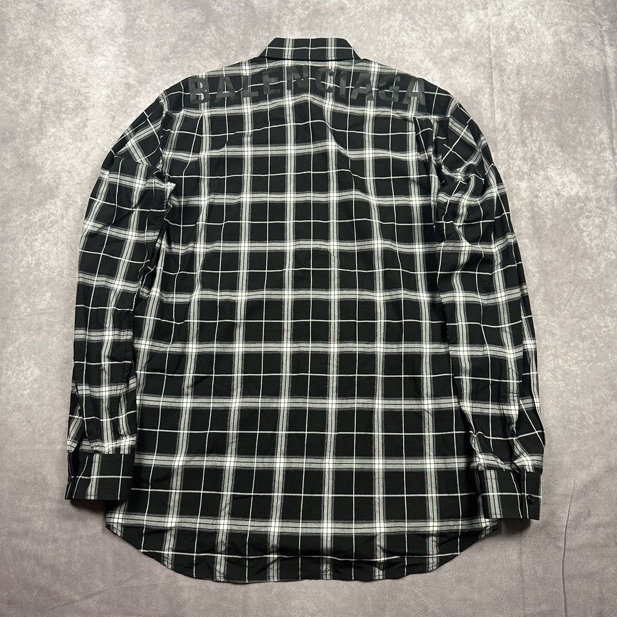 Balenciaga Balenciaga plaid back logo shirt Size US M / EU 48-50 / 2 - 1 Thumbnail
