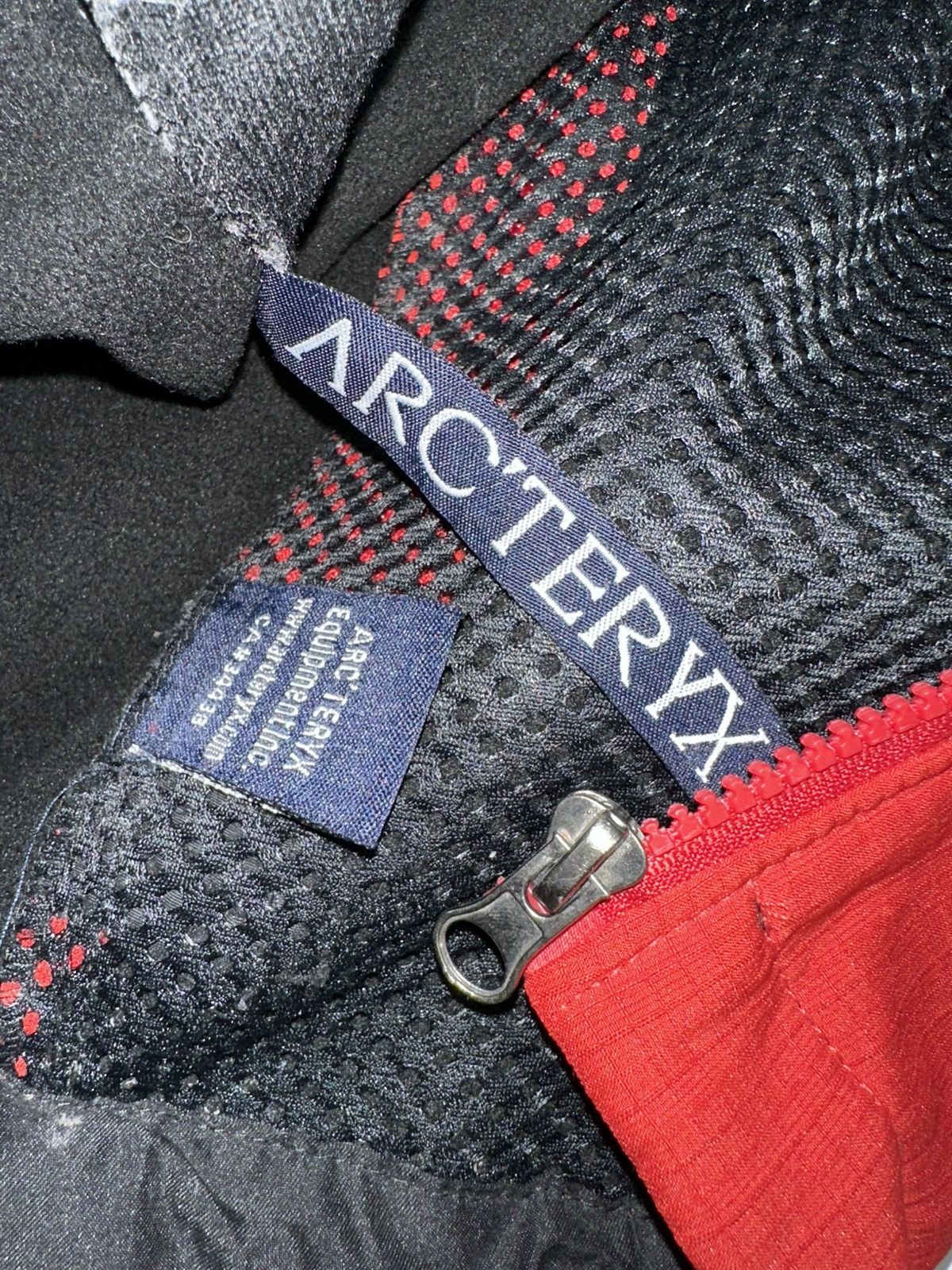 Arc'teryx Rare Arcteryx Sigma AR Soft Shell Jacket Vintage 90s Size US S / EU 44-46 / 1 - 5 Thumbnail
