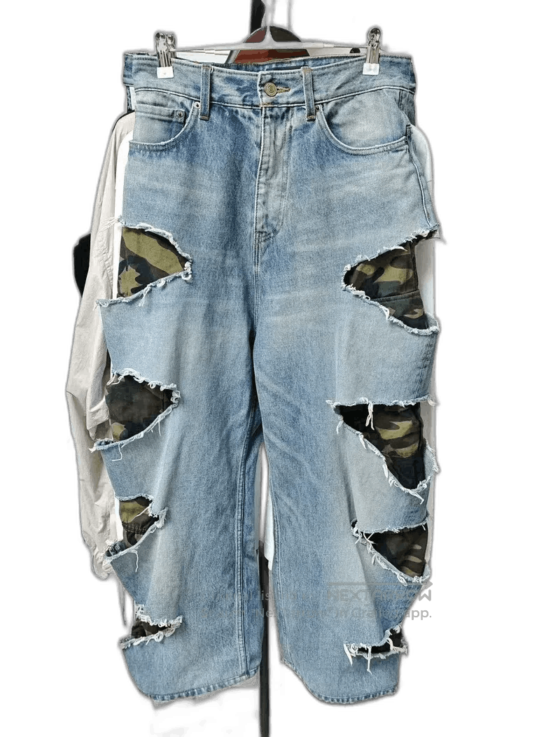 Balenciaga Balenciaga Camo Layered Denim Pants Size XXS. Size US 26 / EU 42 - 1 Thumbnail