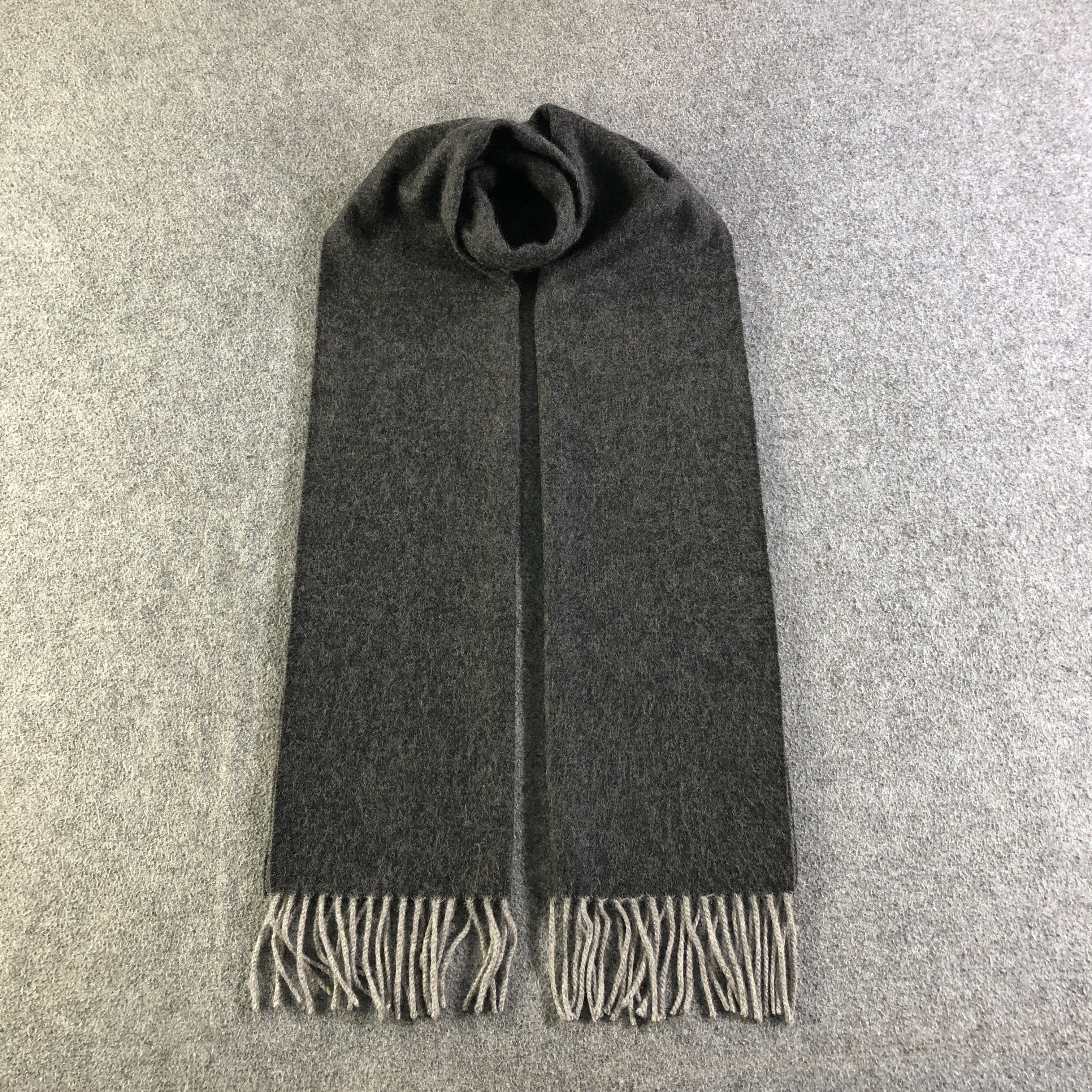 Katharine Hamnett Cashmere Scarf Muffler Neckwear V2777