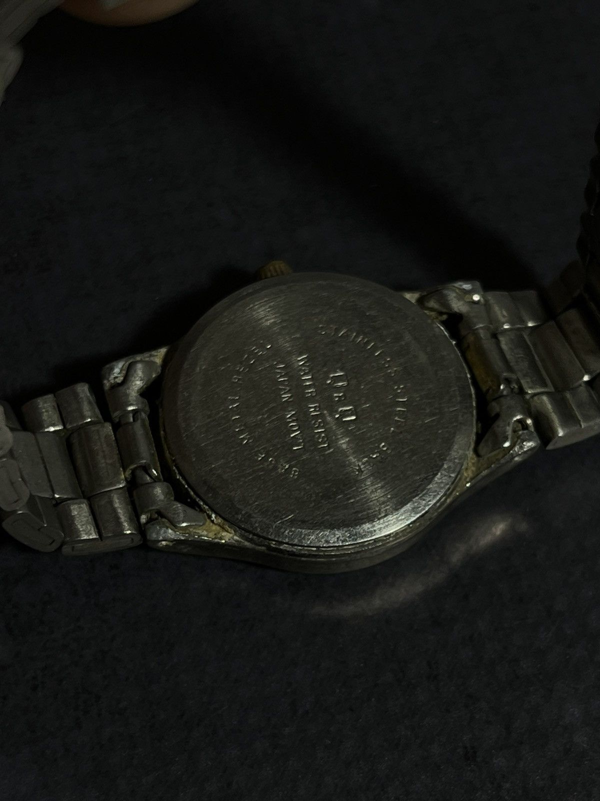 Run The Jewels Vintage Q&Q Quartz Watch | Day-Date | Japanese Brand Size ONE SIZE - 10 Thumbnail