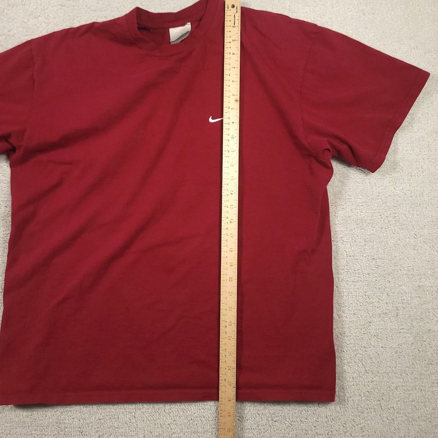 Nike VINTAGE Nike Shirt Adult Mens XL Red Embroidered Swoosh Tee 00s 90s 2000s Streetwear Cotton Knit Short Sleeve Crew Neck Man MENS Size US XL / EU 56 / 4 - 5 Thumbnail