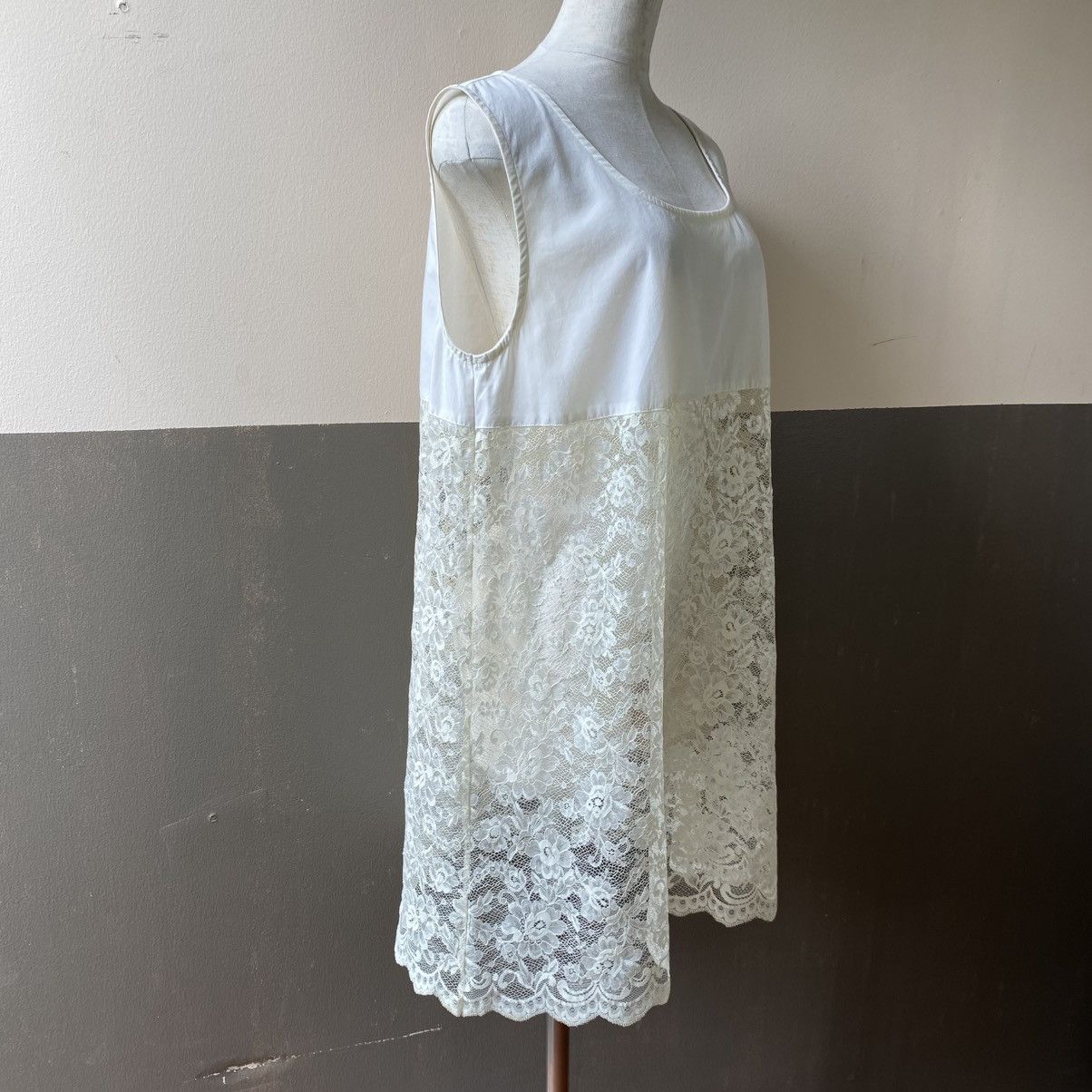 Jean Paul Gaultier JUNIOR GAULTIER White Sleeveless Lace Overlay Tunic Size S / US 4 / IT 40 - 14 Thumbnail