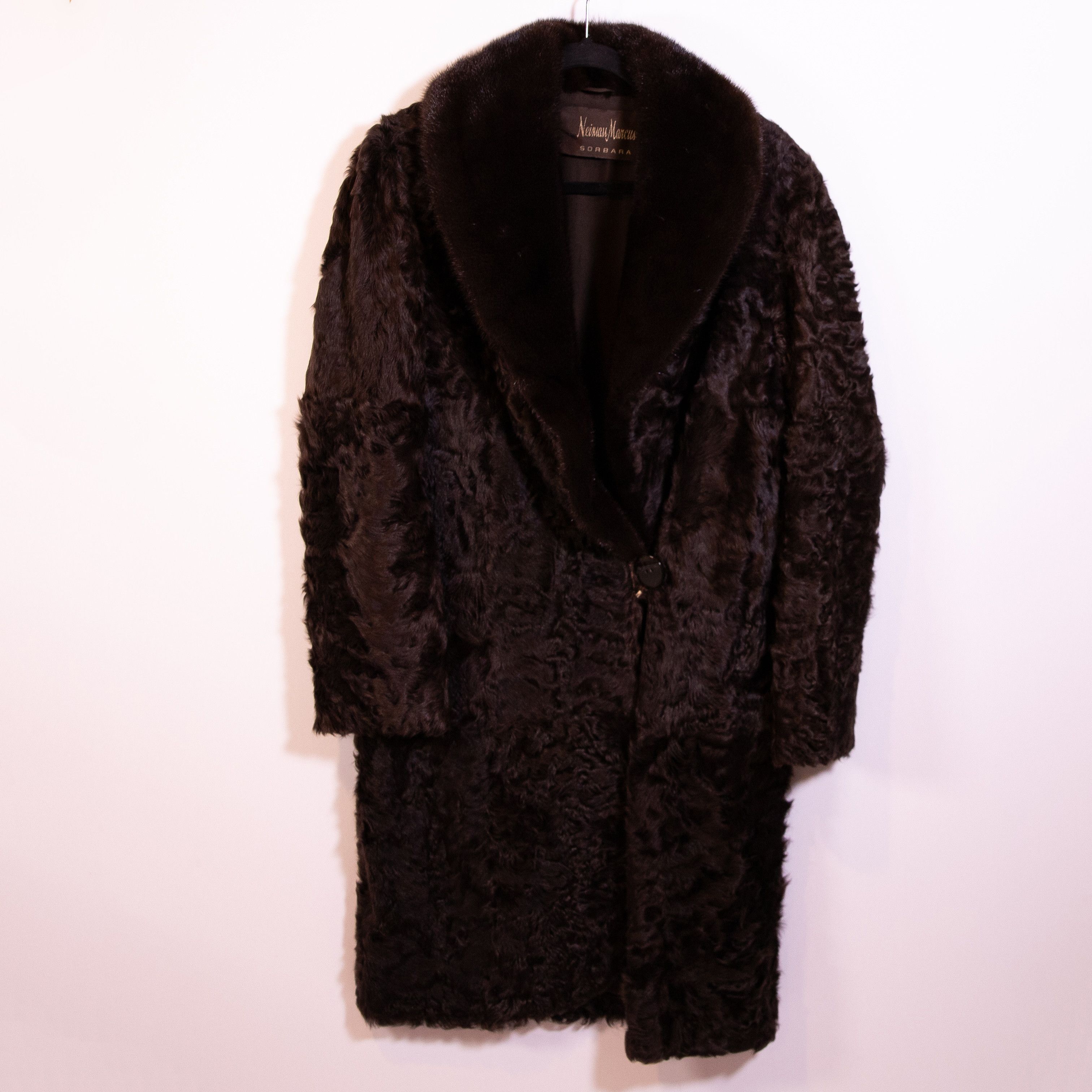 Neiman Marcus Neiman Marcus Genuine Lamb Fur Mink Trim Collar Size M / US 6-8 / IT 42-44 - 1 Thumbnail