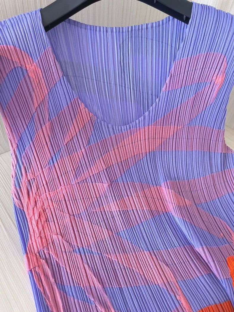 Issey Miyake Issey Miyake size:3 Purple patchwork vest Size M / US 6-8 / IT 42-44 - 2 Thumbnail