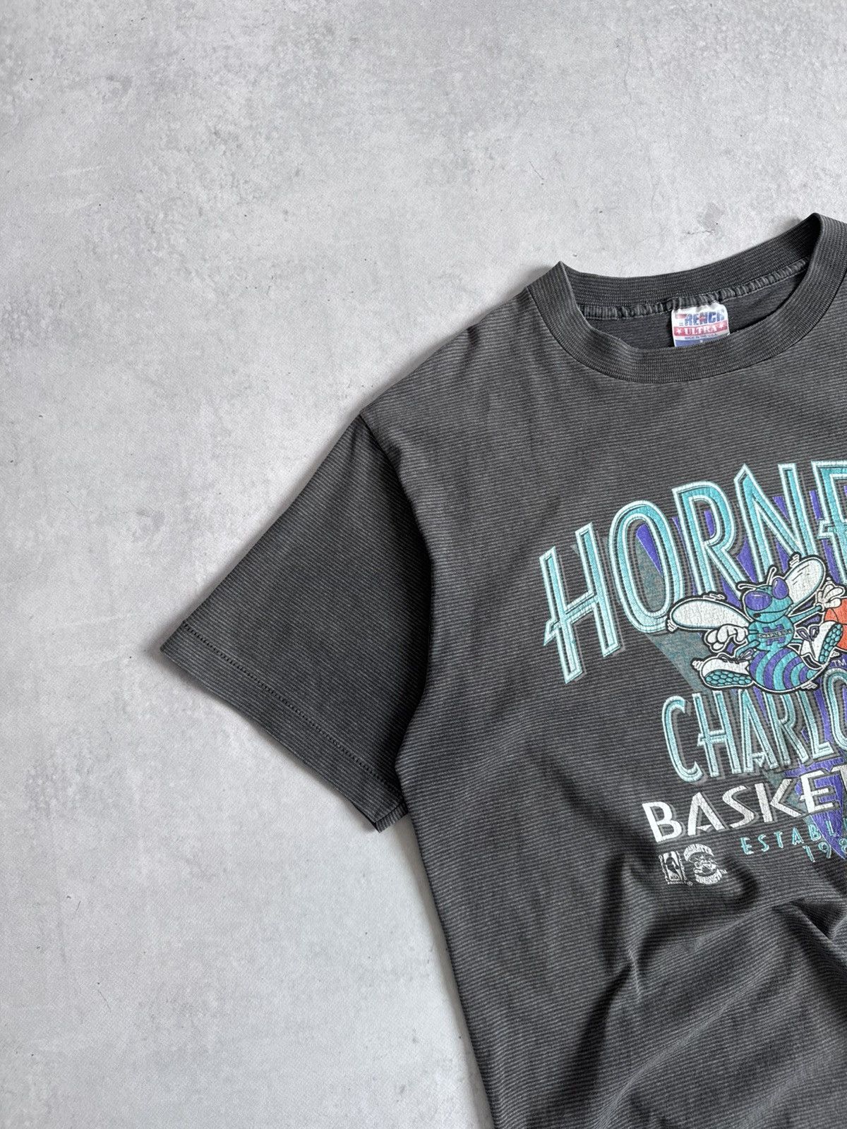 Other Charlotte Hornets Vintage 1988 NBA Basketball Archive Tee Size US L / EU 52-54 / 3 - 2 Thumbnail