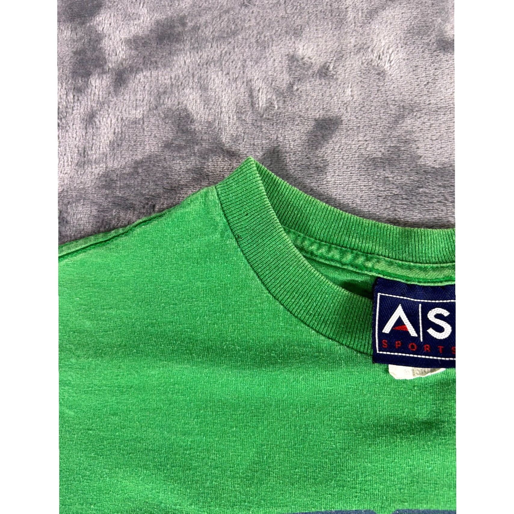 Logo 7 VINTAGE Notre Dame Fighting Irish Green Logo T Shirt Mens Size Medium Size US M / EU 48-50 / 2 - 5 Thumbnail