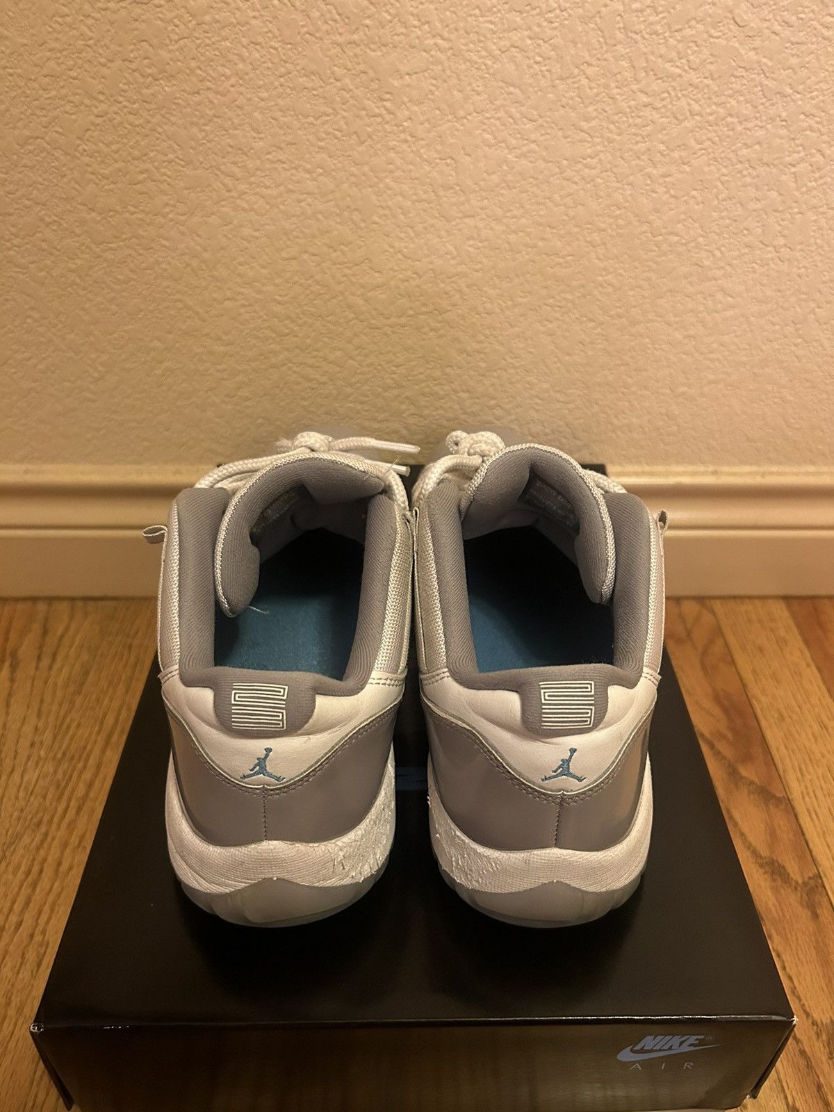 Jordan Brand × Nike Jordan 11 low ‘Cement Grey’ Size US 10.5 / EU 43-44 - 4 Thumbnail