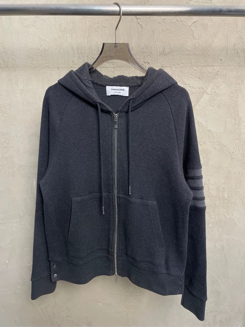 Thom Browne Thom browne Gray four-striped waffe zipper jacket 2504-Next Size US S / EU 44-46 / 1 - 3 Thumbnail