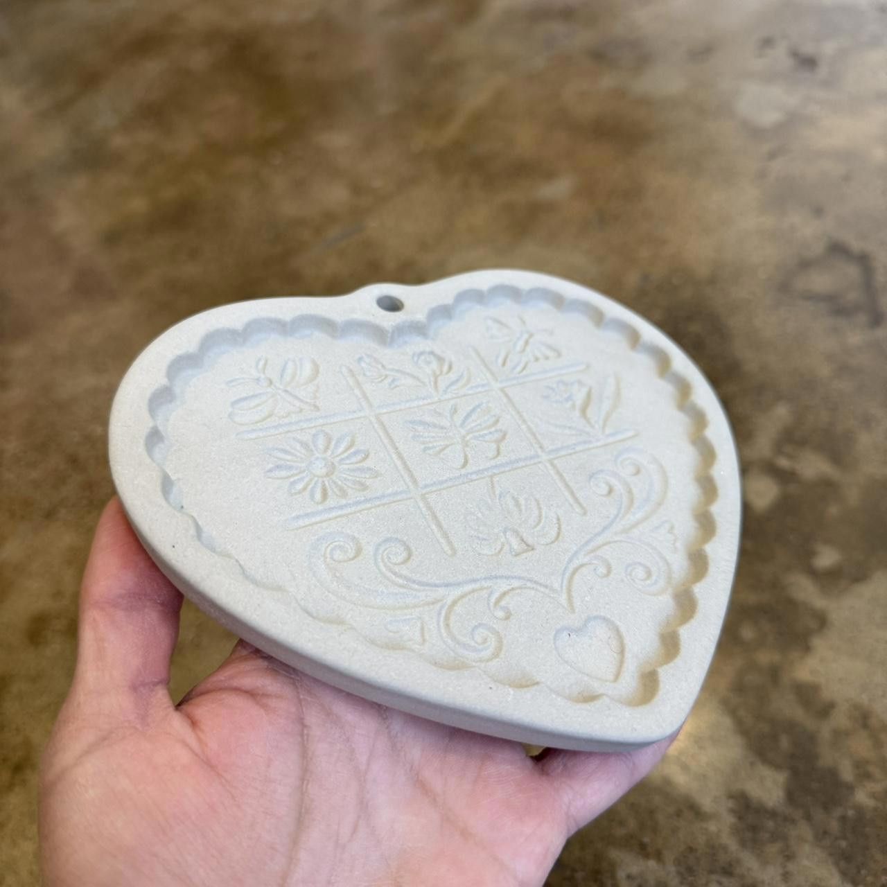 Designer Stone Heart Cookie Mold Size ONE SIZE - 3 Thumbnail
