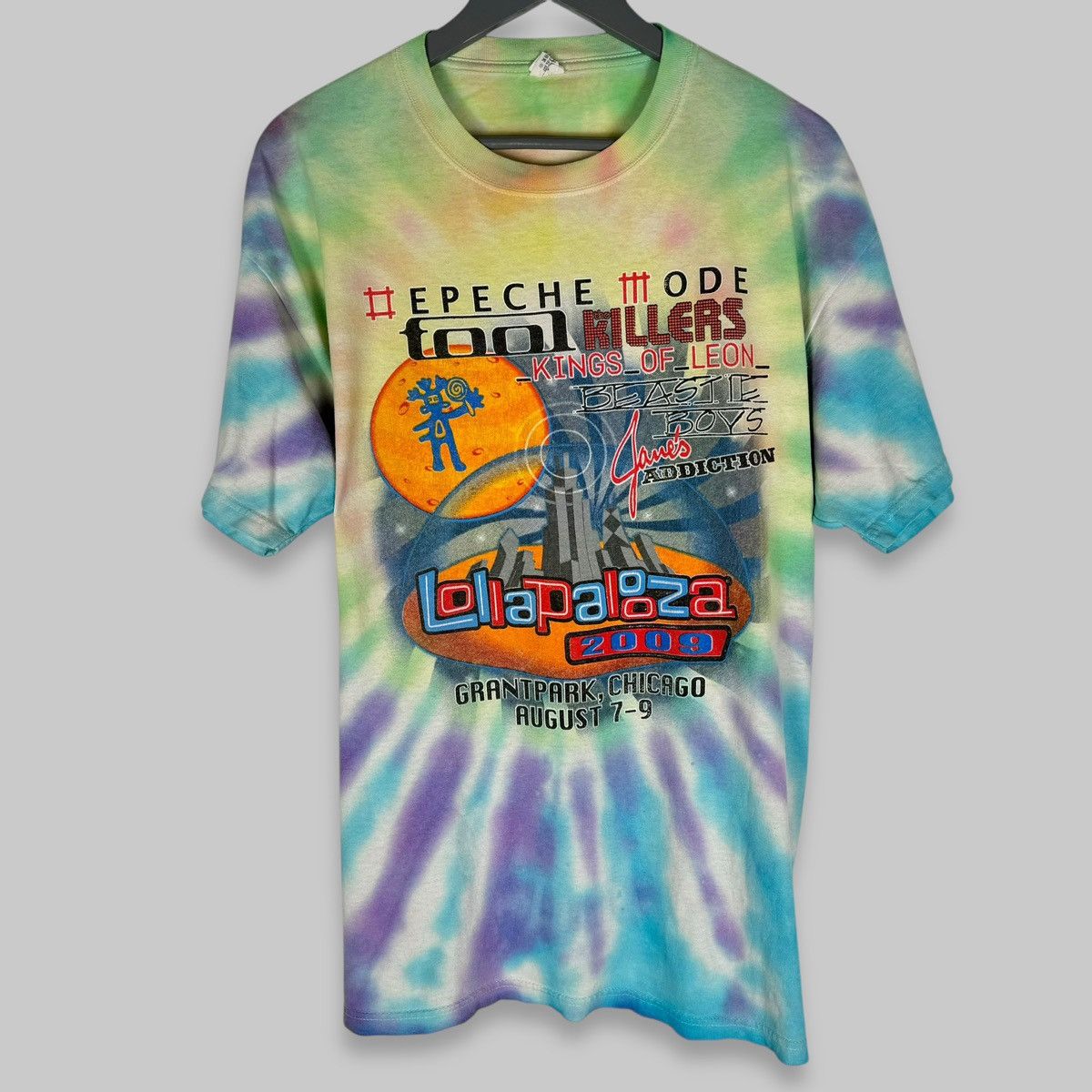 Band Tees Vintage 2009 Lollapalooza Chicago Rare Lineup TieDye T Shirt Size US XL / EU 56 / 4 - 1 Thumbnail