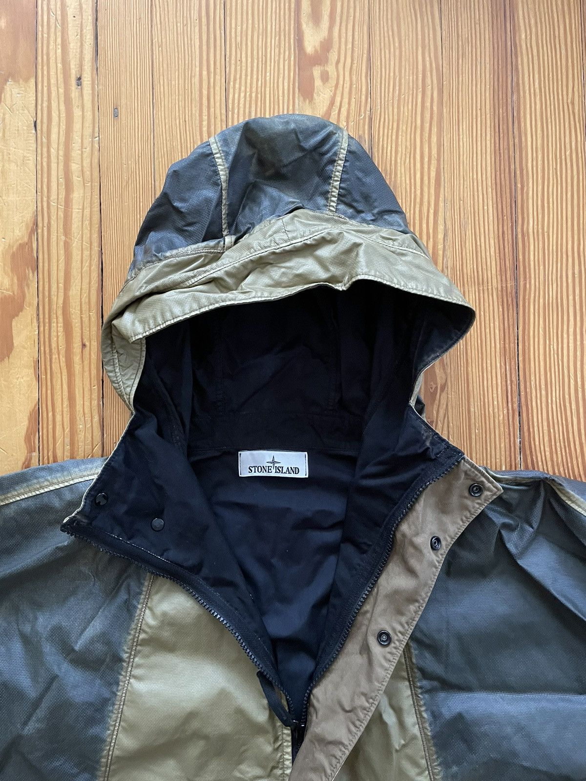 Stone Island Stone Island Mussola Gommata Hand Spray TC Coat Khaki Size US L / EU 52-54 / 3 - 4 Thumbnail