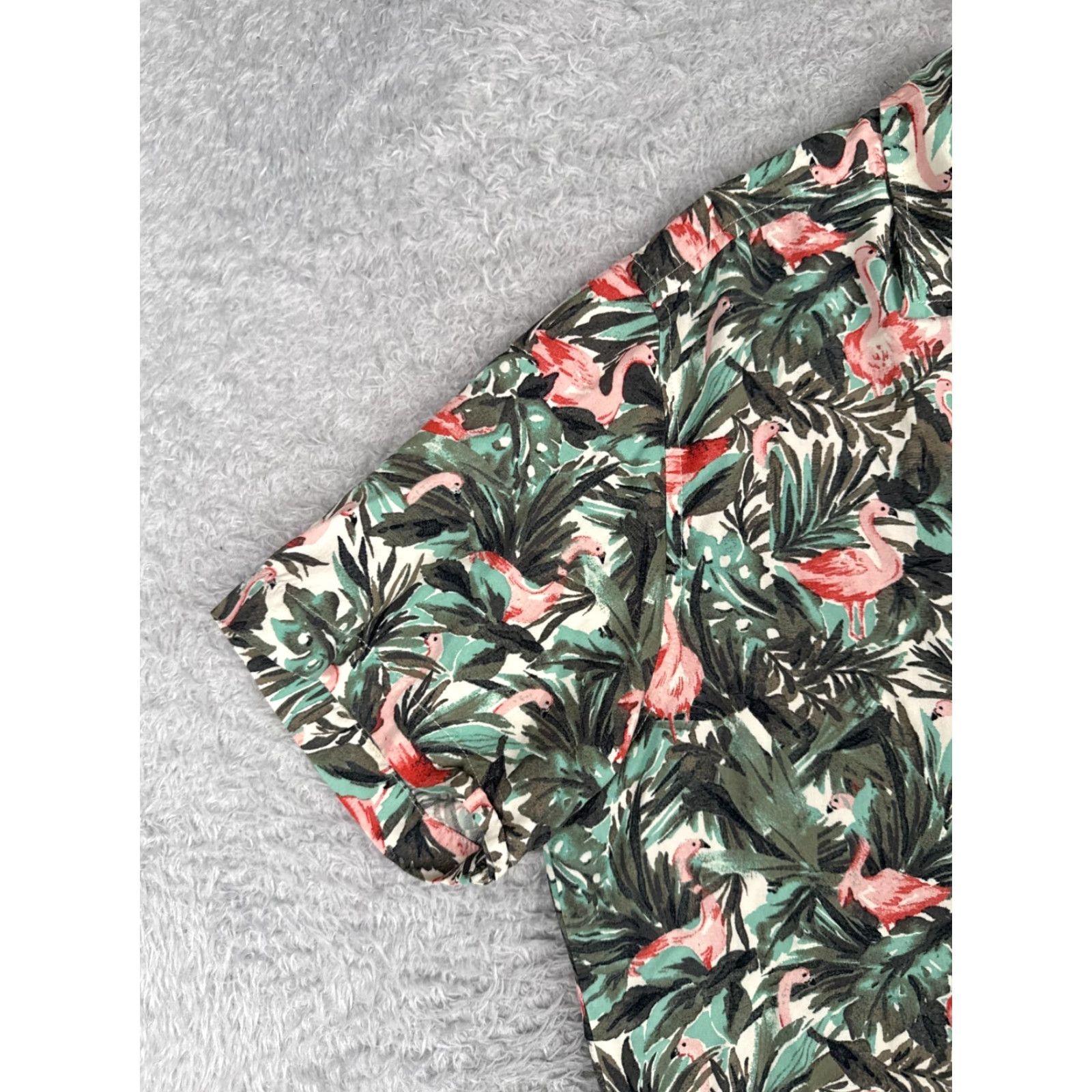 Vintage Goodfellow & Co Shirt Mens Large Green Pink Flamingo AOP Hawaiian Button Rayon Size US L / EU 52-54 / 3 - 3 Thumbnail